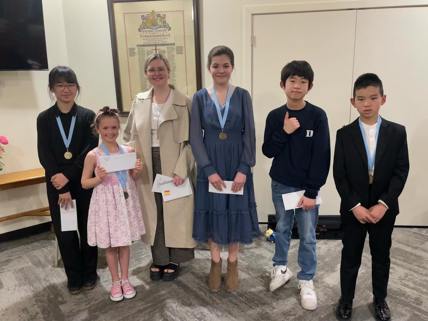 Last night, these students were invited to perform and receive awards at the April Mills Concert (finale of the NB Music Festival for students up to level 6). I am so proud of them all! Bravo Ruby, Daniel, Cecily, Juan, Adelaide 👏🎻💕 (missing from 