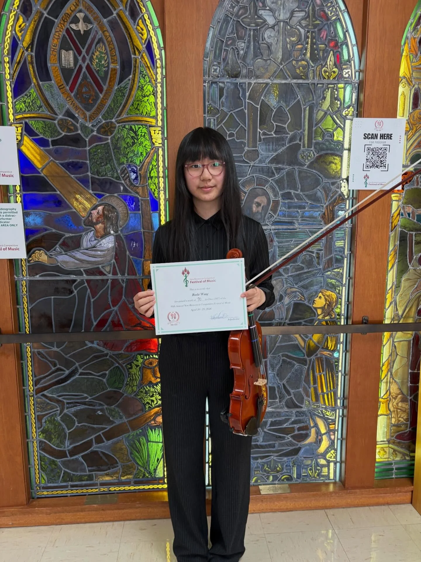 Bravo Ruby- she received 90s on both her violin level 7 performances today! Beautiful playing 🎻 Also, a big congrats to Maya who performed piano for her first time at the NB Music festival on Friday! 🎹
