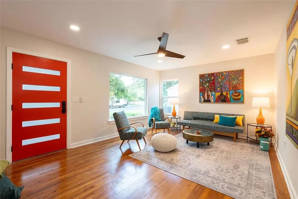GROVER LIVING ROOM.jpg