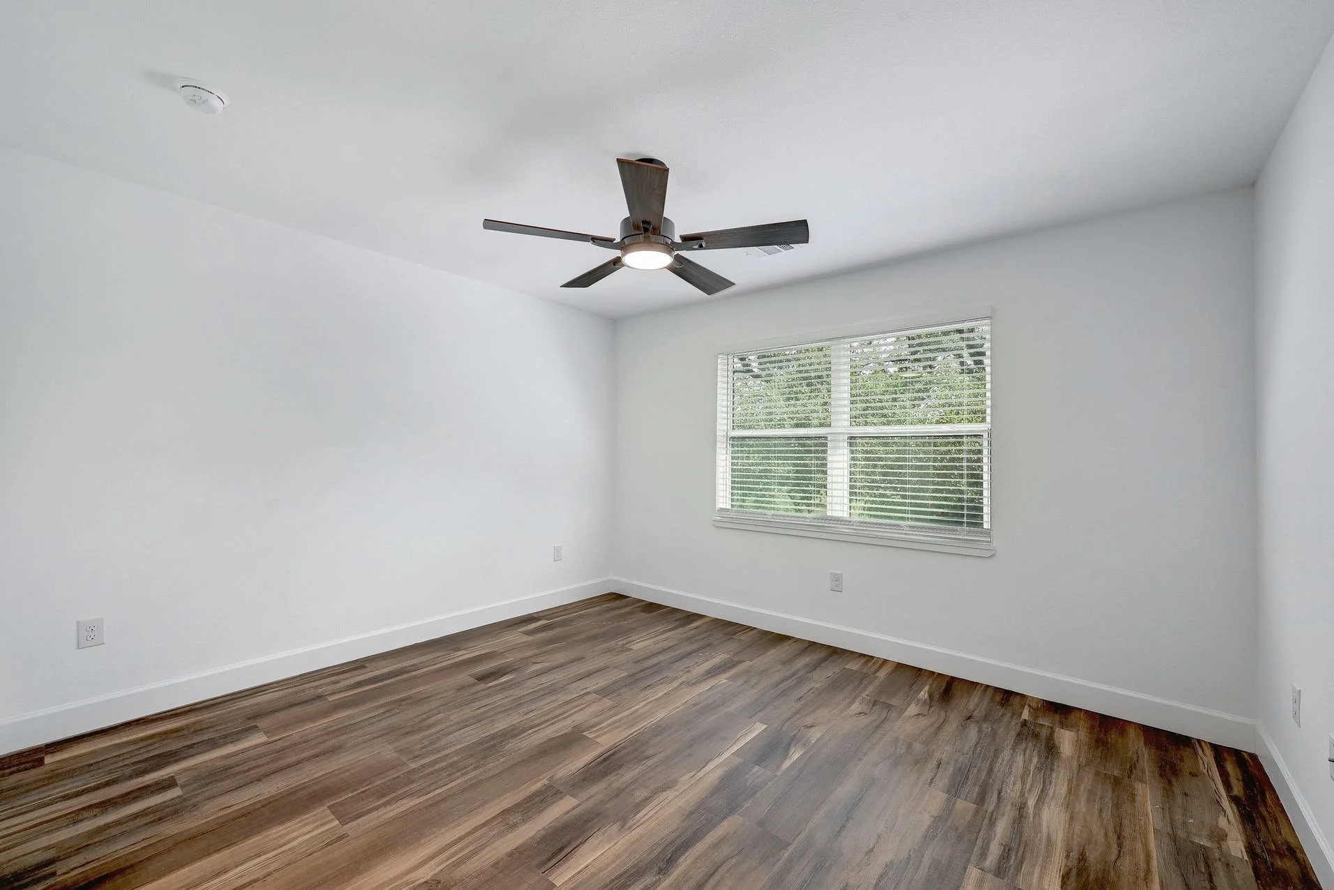 913 Rocky Spring Rd 0025_11418977.jpg