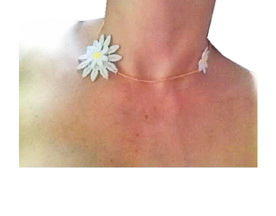 My Daisy | Gold Daisy Chain | Jackie Heinsohn