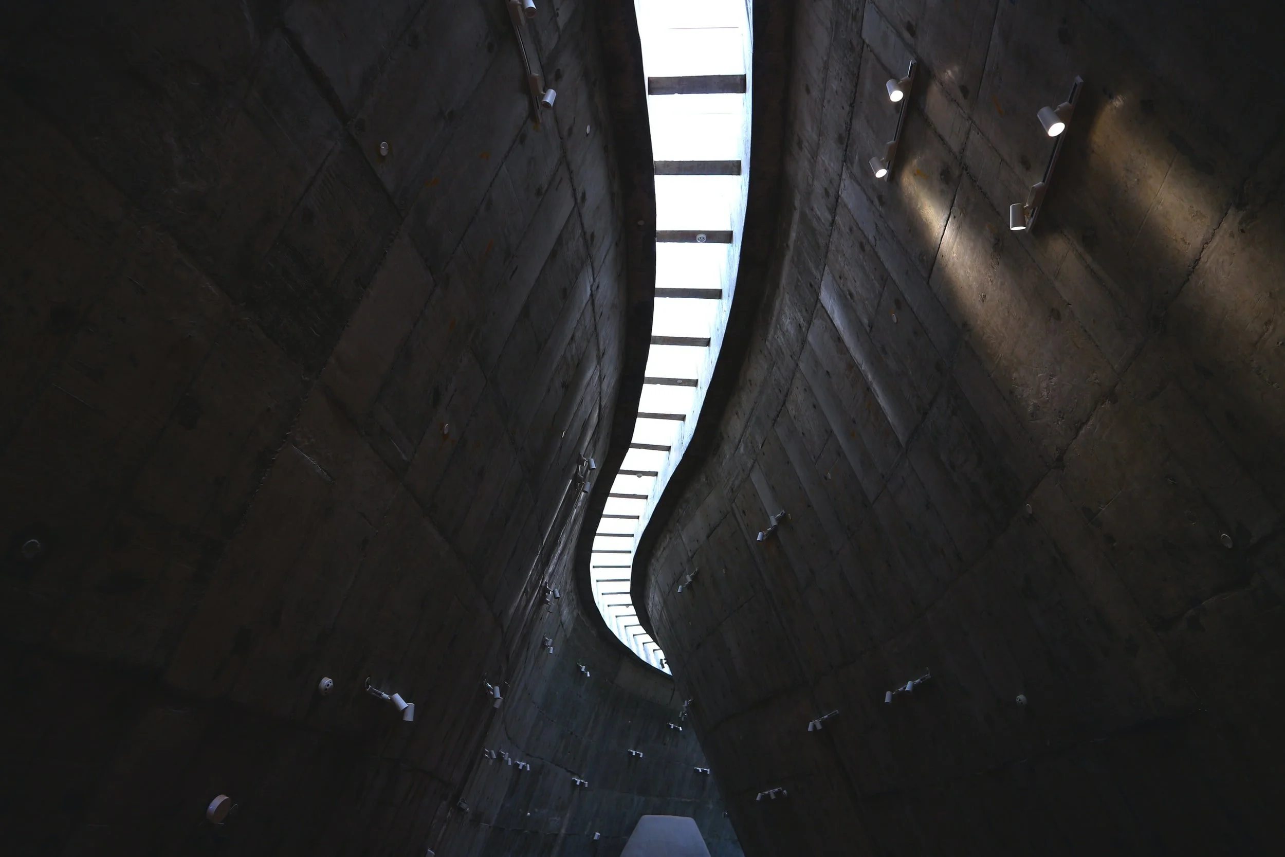 unsplash-image-pvjmLpowBdQ.jpg
