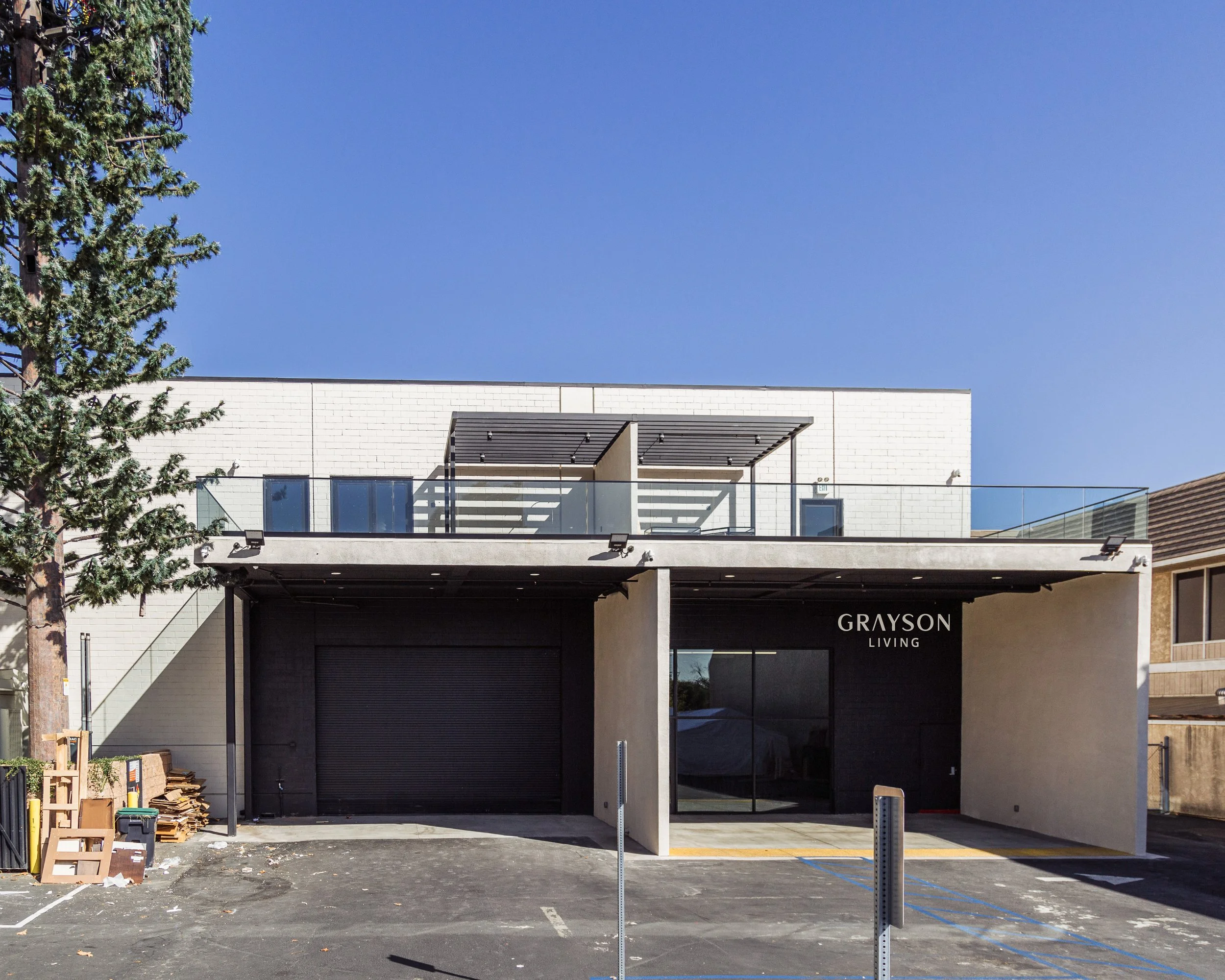 19-Grayson-Living-Back-Entrance-2.jpg