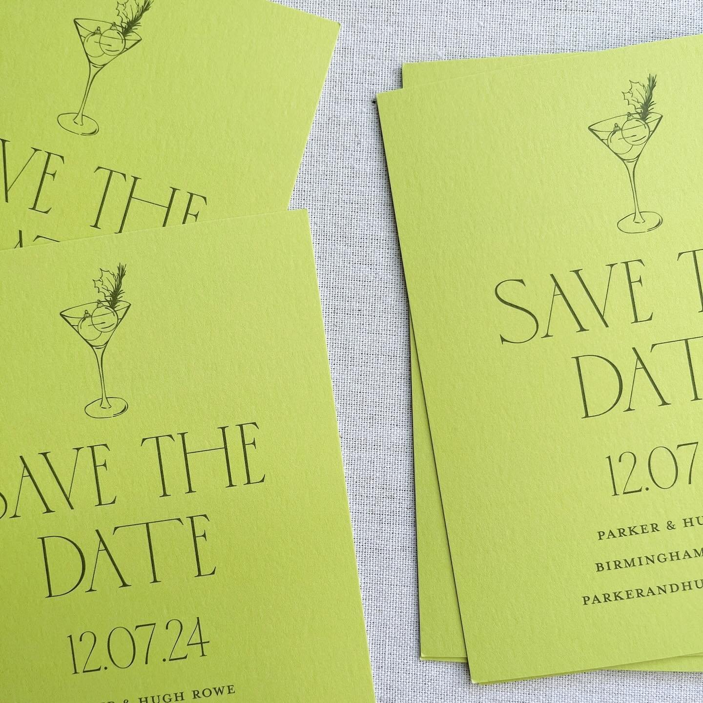 Christmas in April? Two Ornament Martinis please!! 🍸🍸

#savethedate #weddingstationery #stationery #christmaswedding #trending