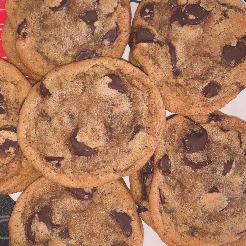 BROWN BUTTER CHOCOLATE CHIP COOKIES