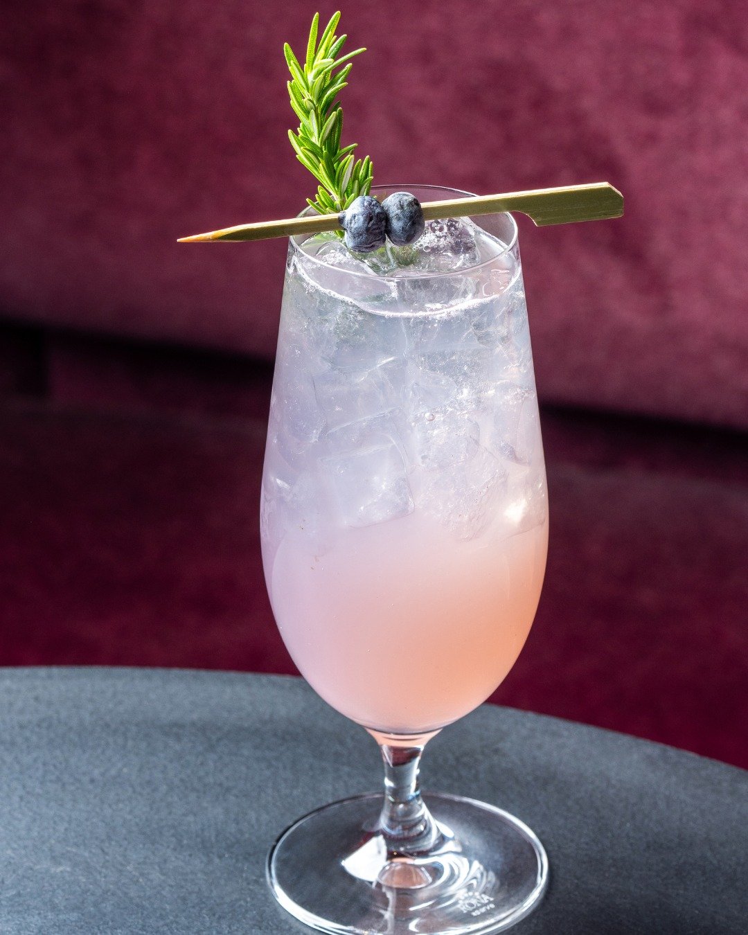 Broadway Baby takes center stage in every sip. 🫐 Made with Empress gin, Giffard Cr&egrave;me de Violette, rosemary-basil simple syrup, lemon juice, and a splash of club soda.

#high5iverooftop #uptownoakland #visitoakland #oaklandeats #oaklandbars #