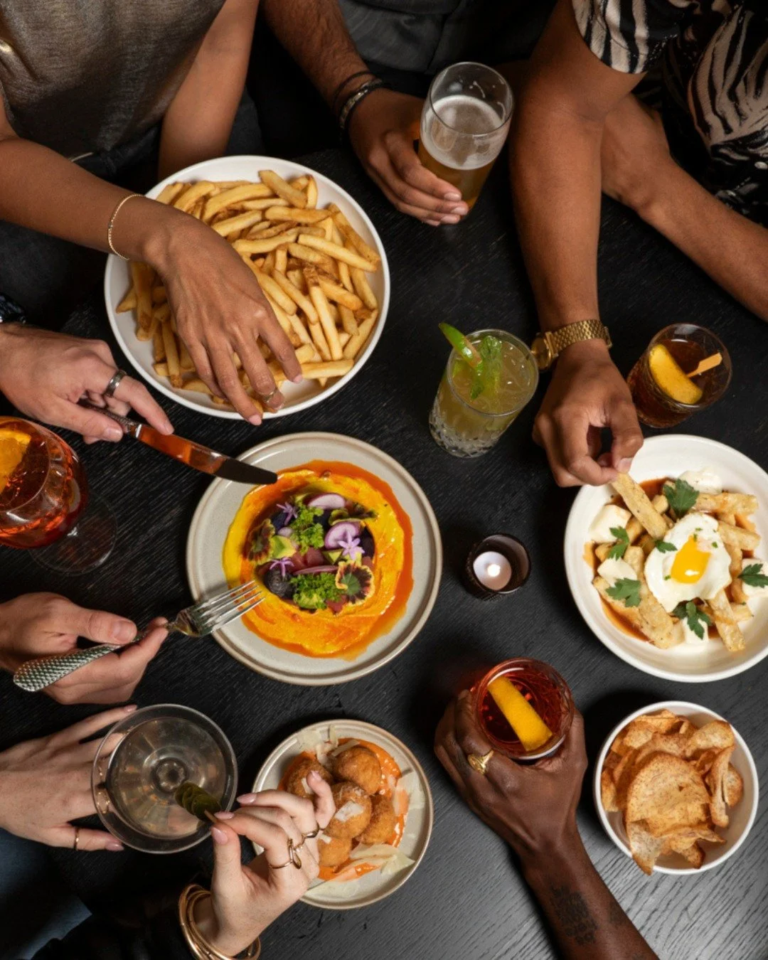 Sharing is caring&hellip; especially when the food looks like this. 🤌🍽️ Grab a fork and get ready to pass the bites around.

#high5iverooftop #uptownoakland #visitoakland #eastbaycentric