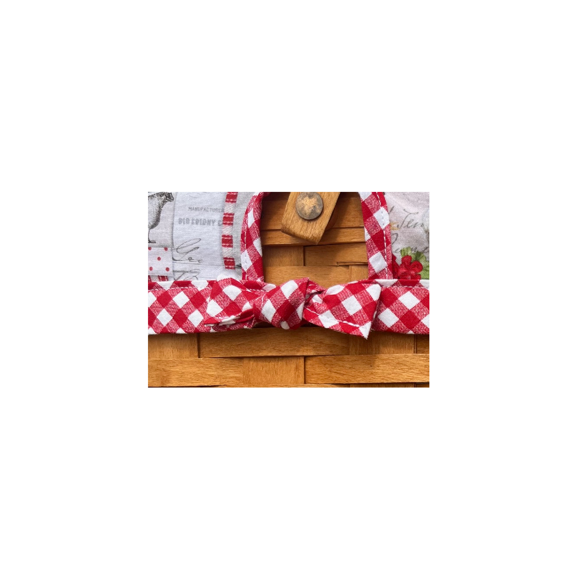 BYred TieBow.png