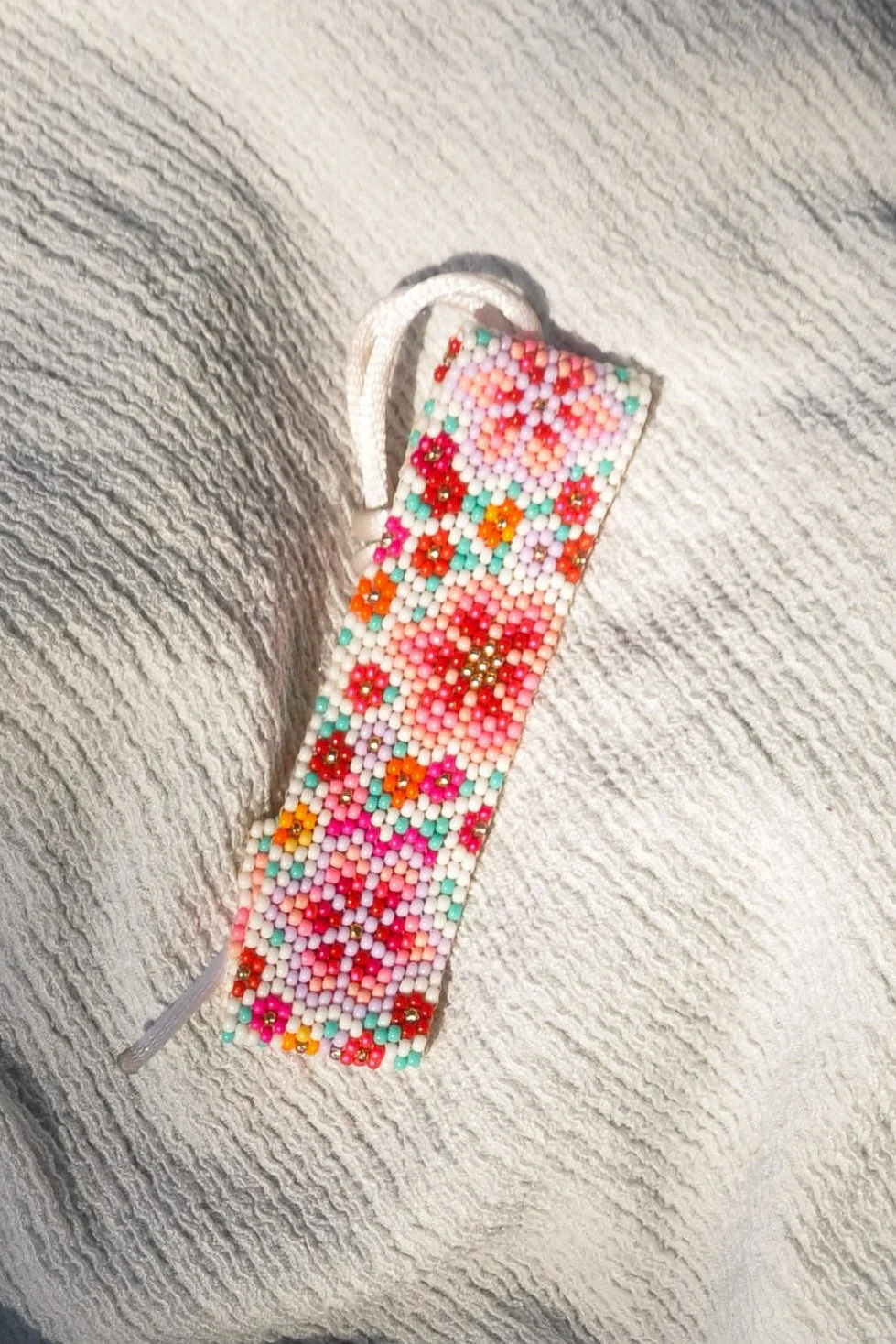 FancyFlowerBracelet2.jpg