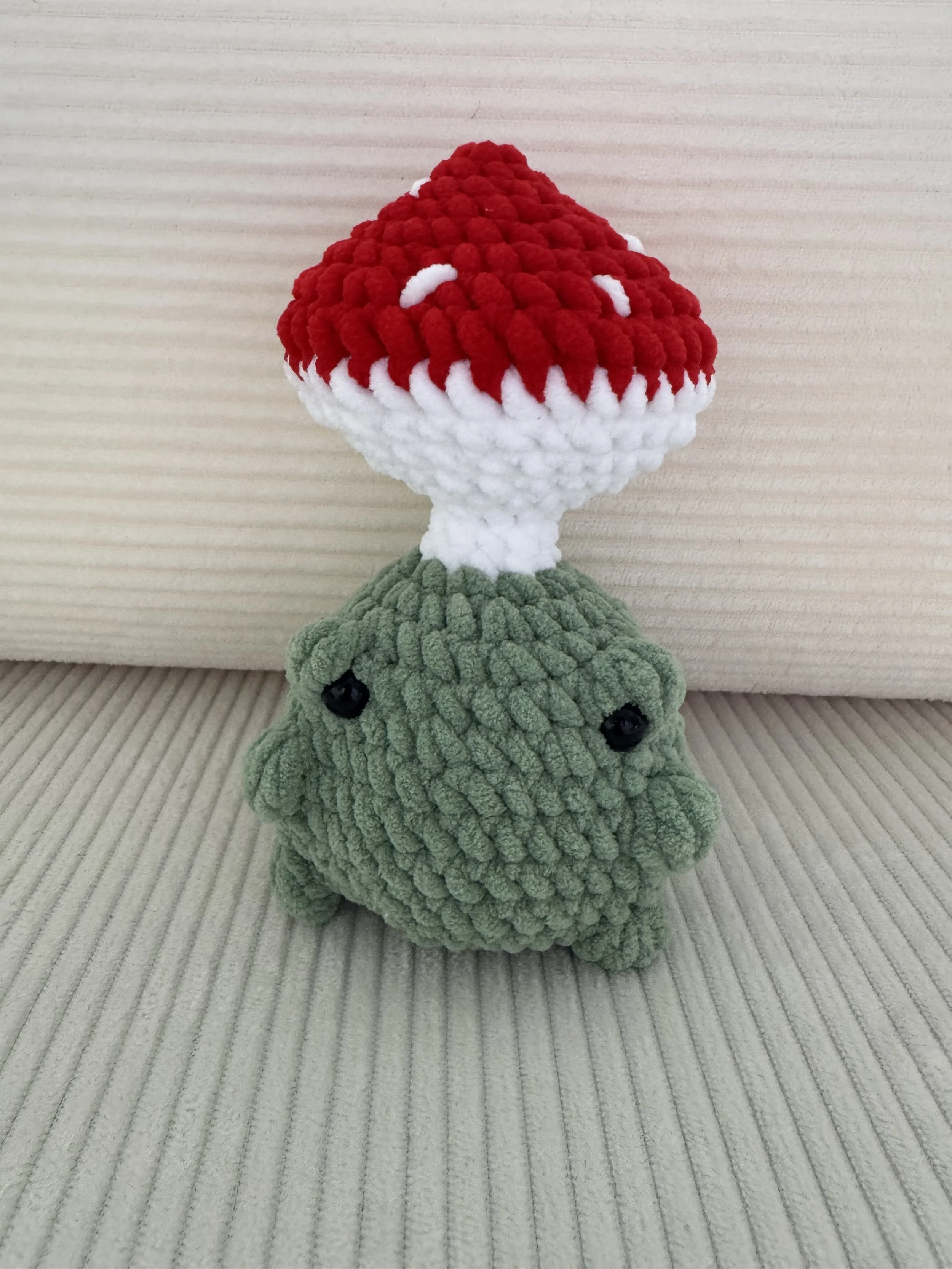 poppable mushroom frog red2.jpg