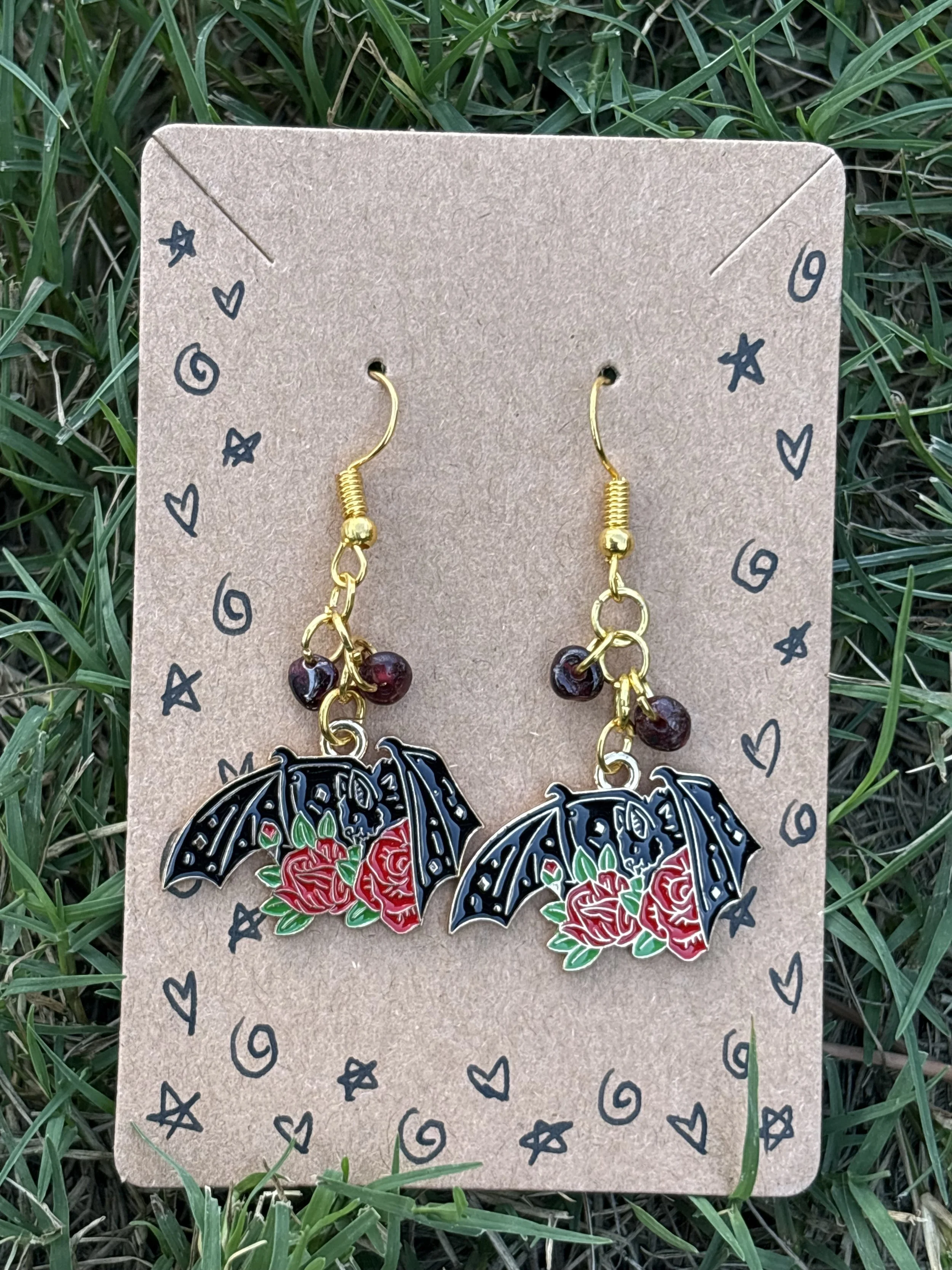 Roses and skulls earrings