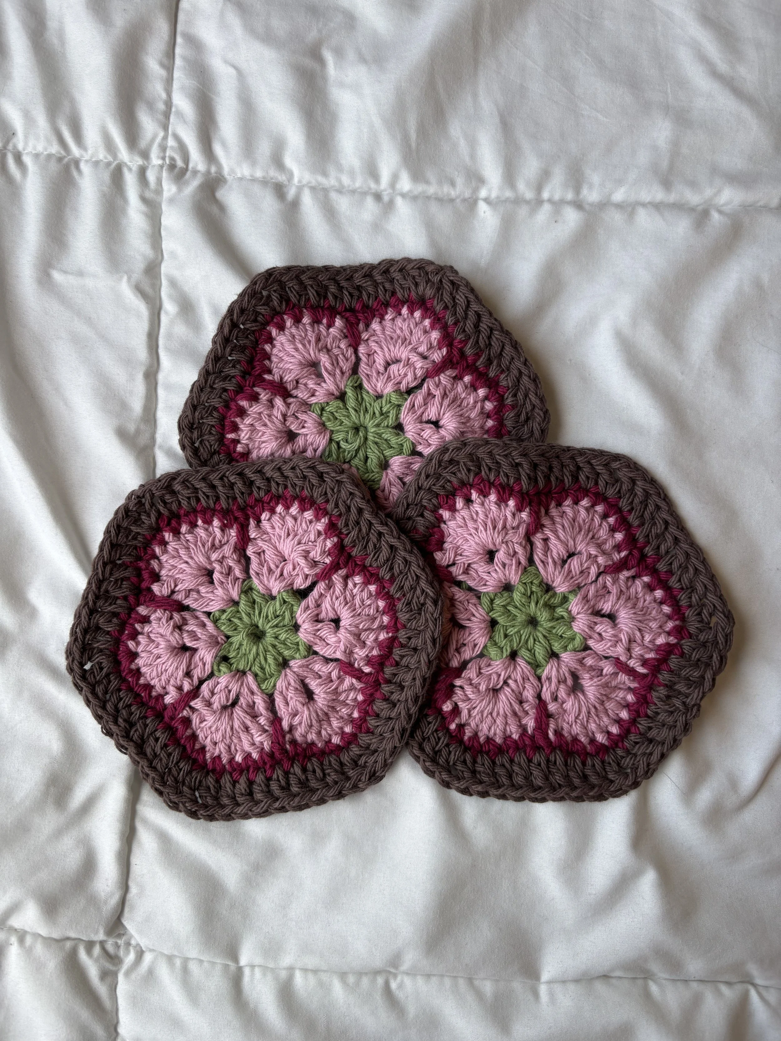 Brown-Pink-Red Flower Coaster.jpg