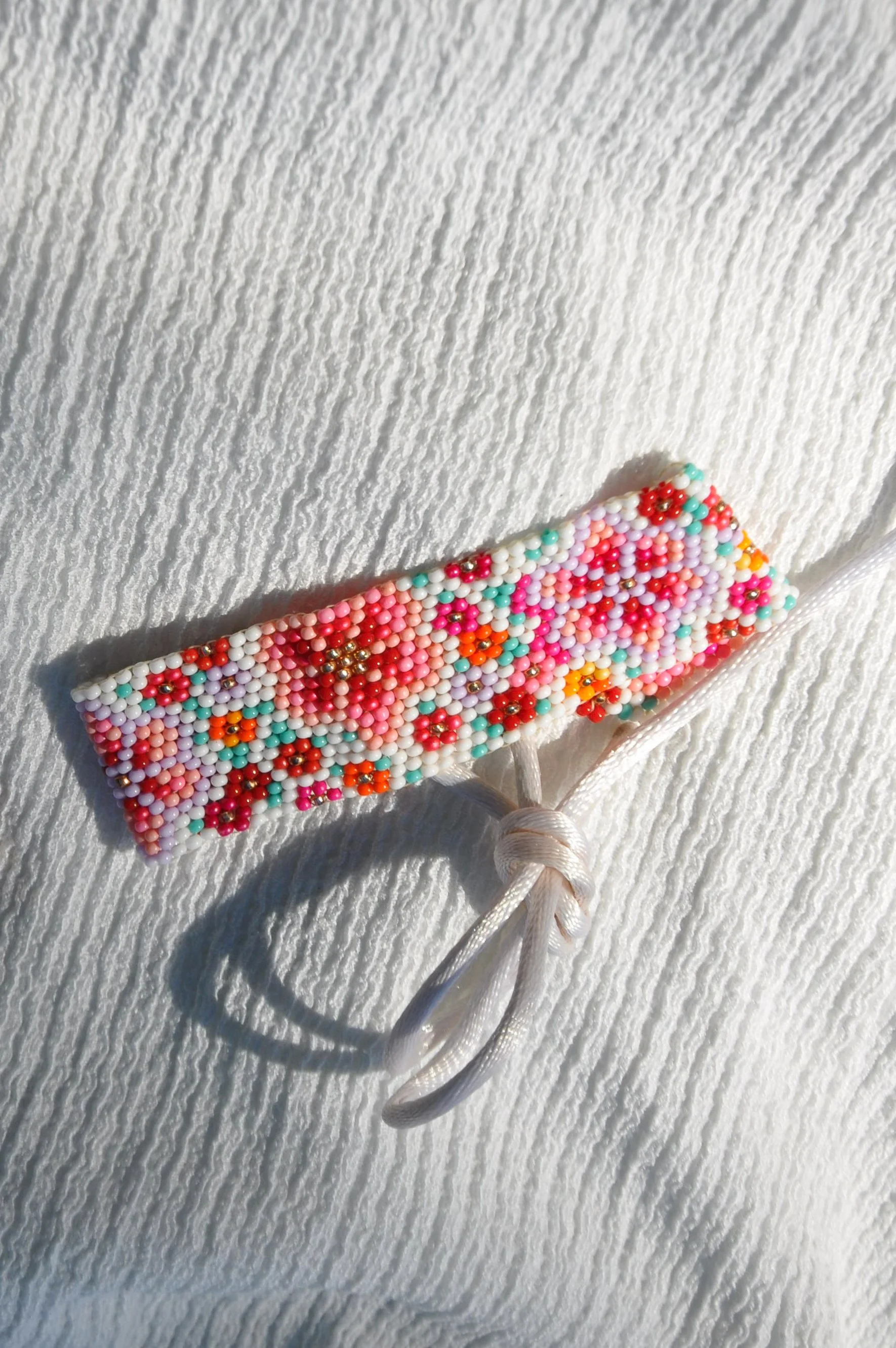 FancyFlowerBracelet_2.jpg