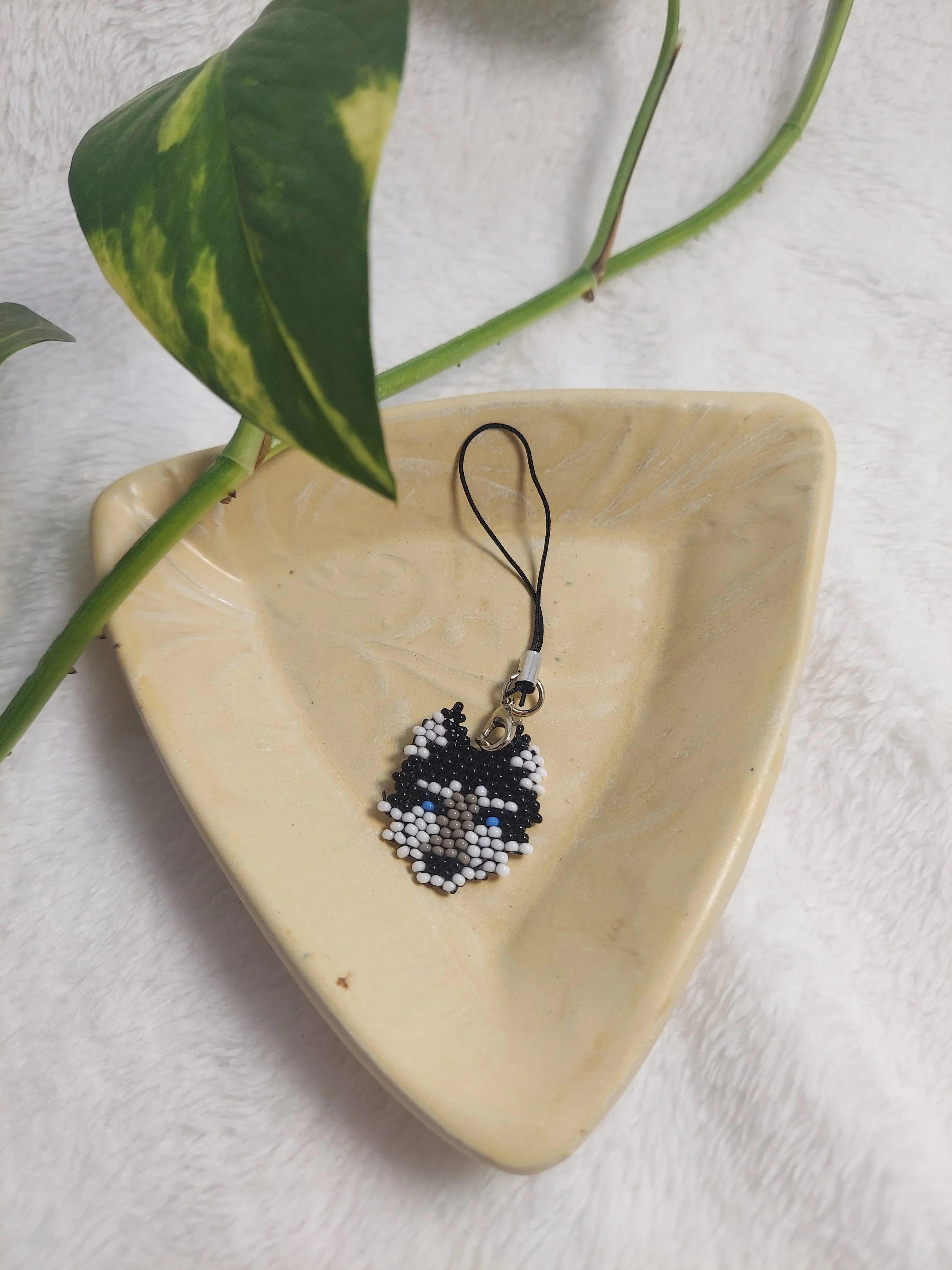 Wolf Keychain.jpg