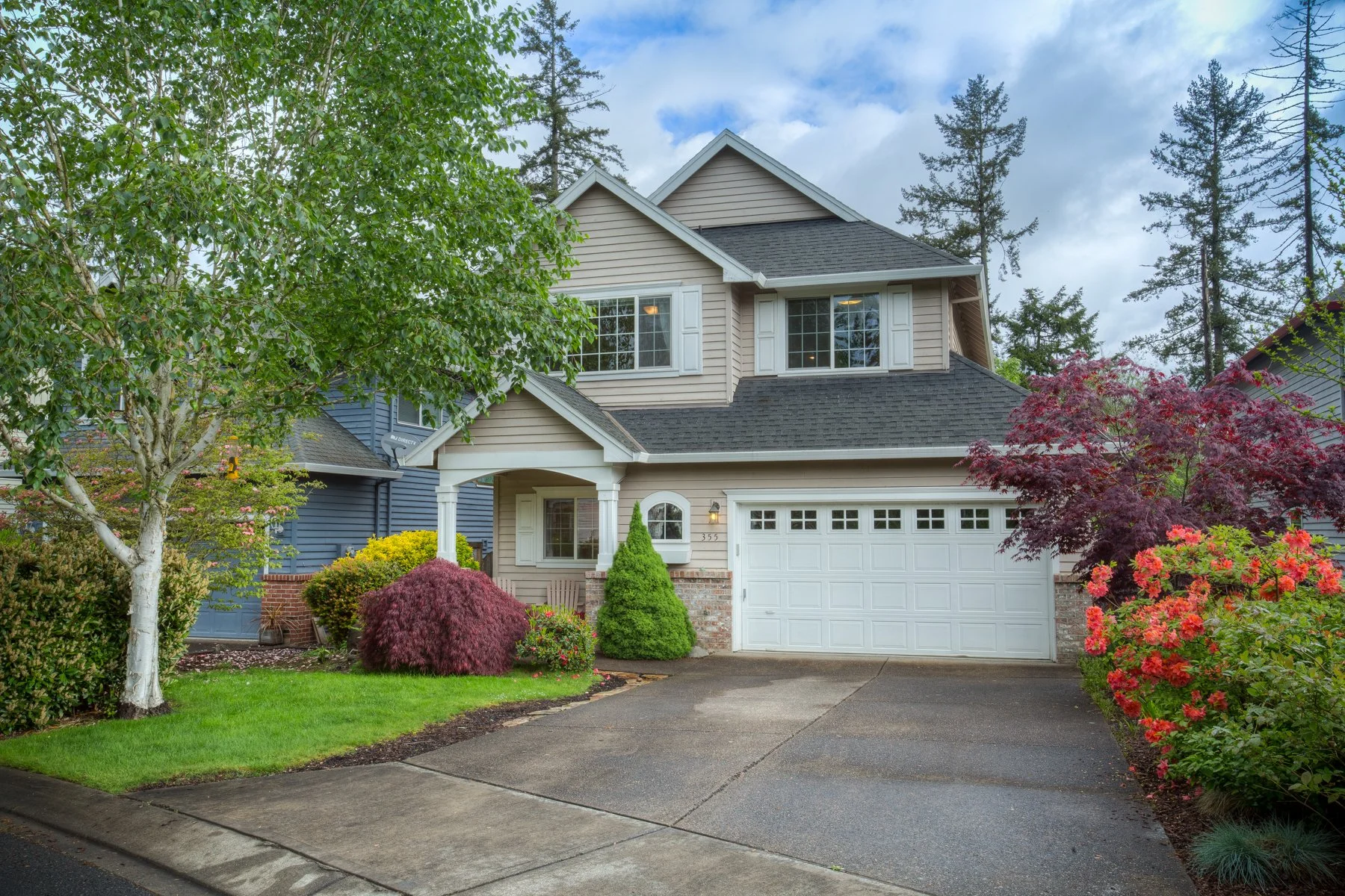 355 NE Saint Jean Place