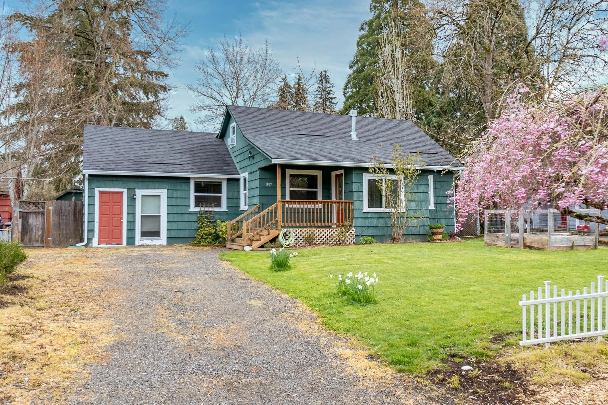 1189 NE Turner Drive