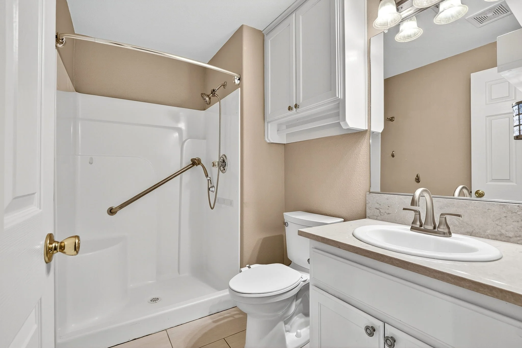 1119 Hawthorne St-38.jpg