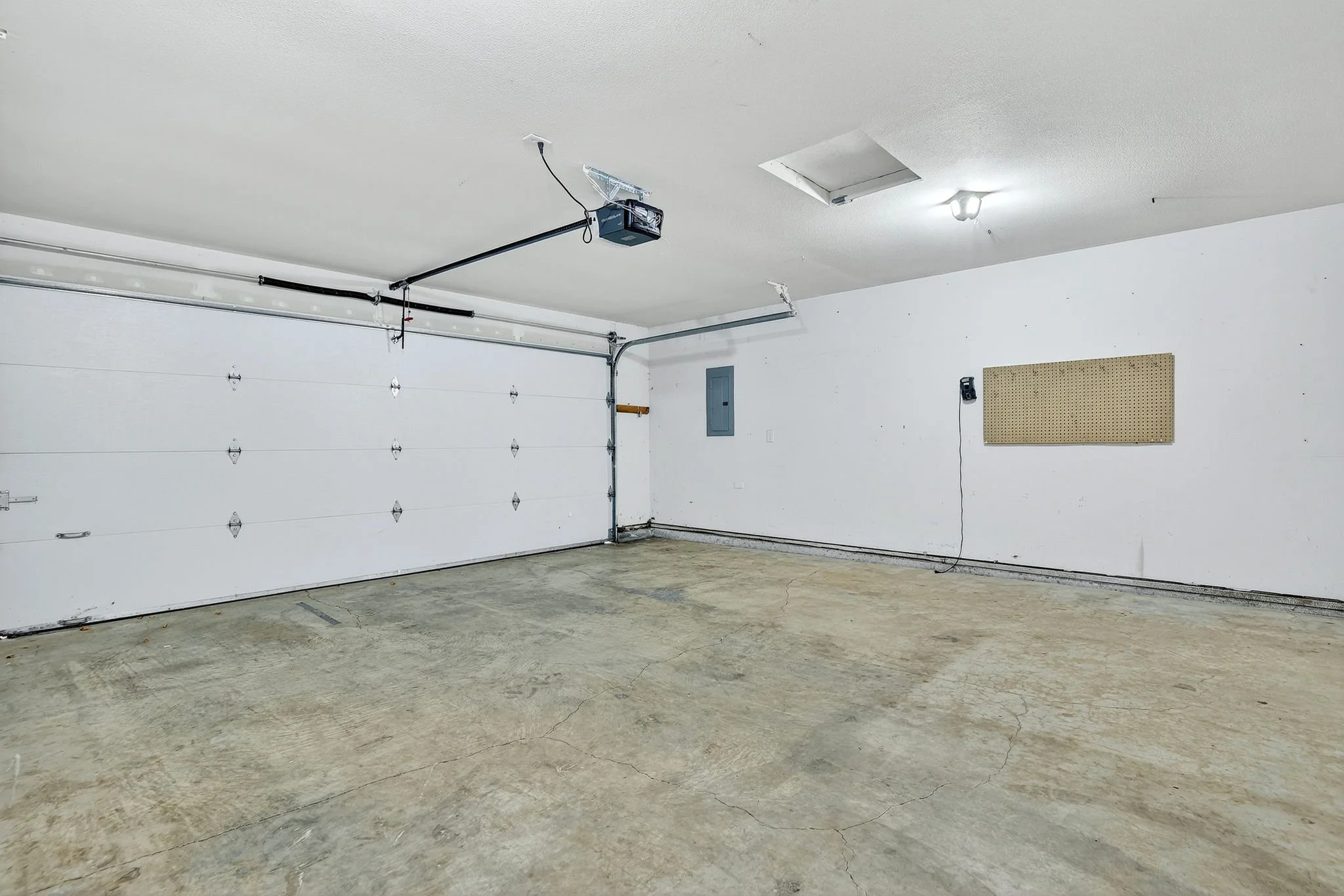 1119 Hawthorne St-51.jpg