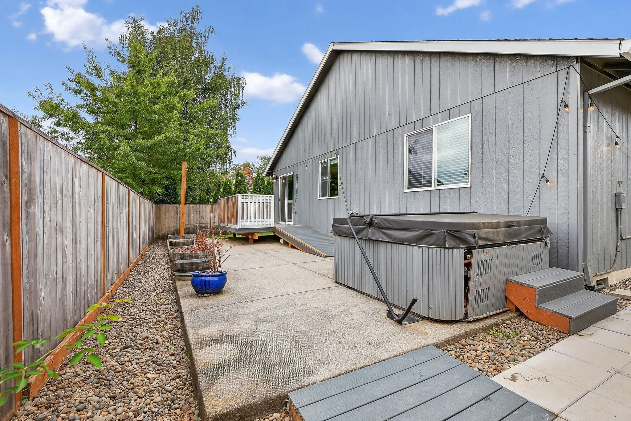 1119 Hawthorne St-63.jpg