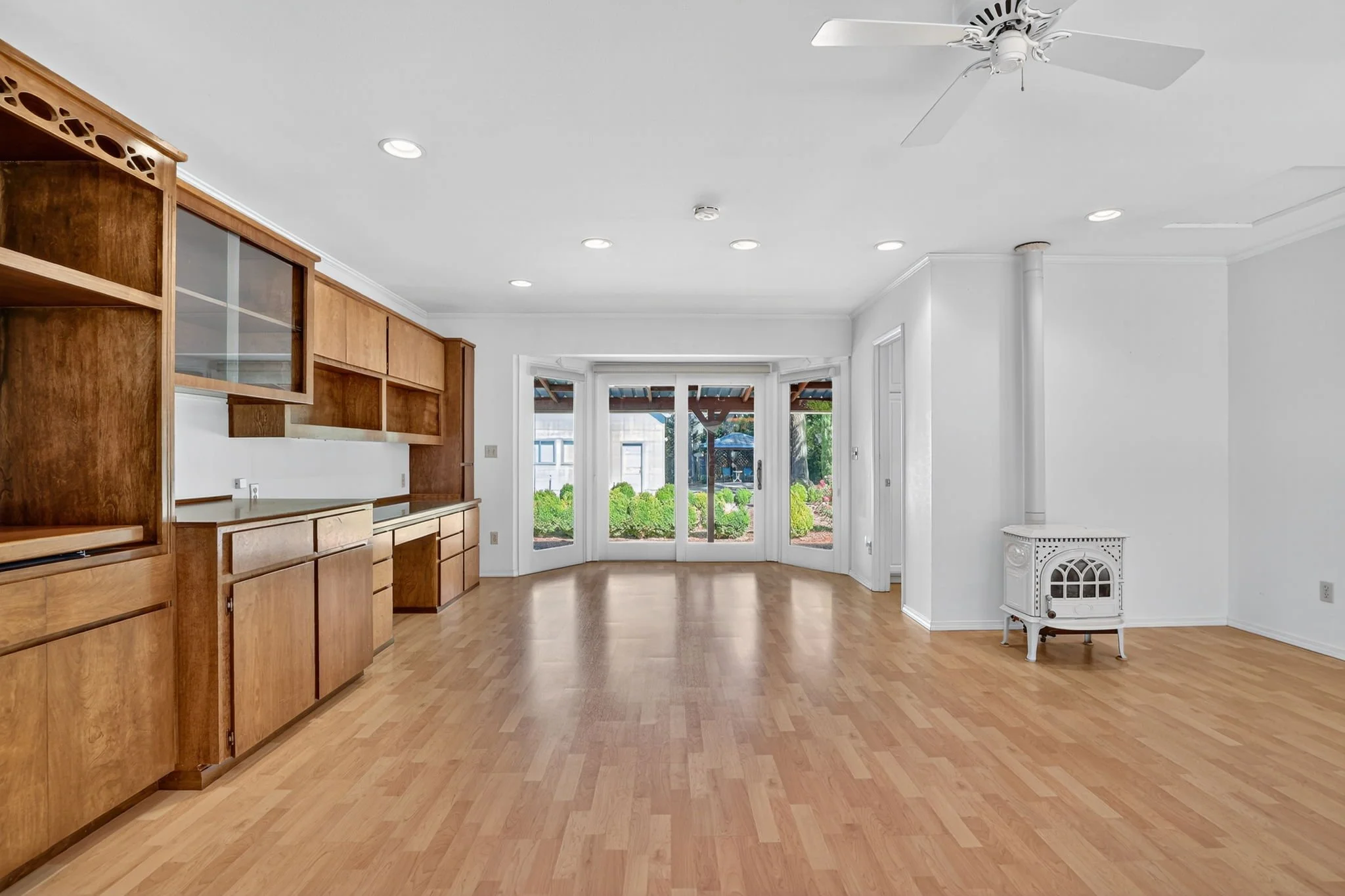 5615 E Main St-13.jpg