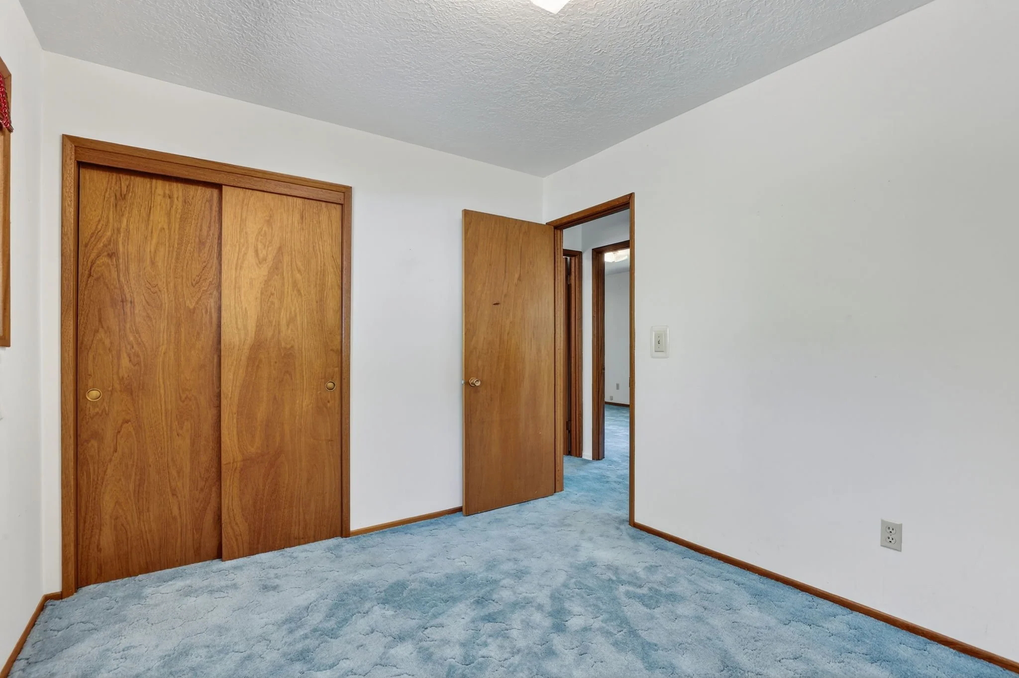 5615 E Main St-42.jpg