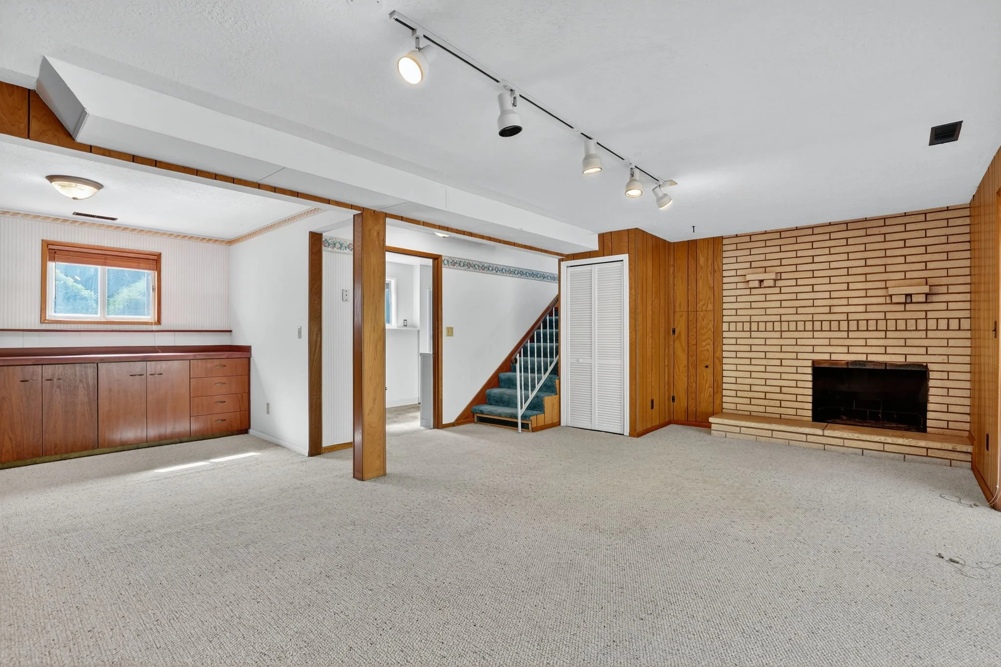5615 E Main St-56.jpg