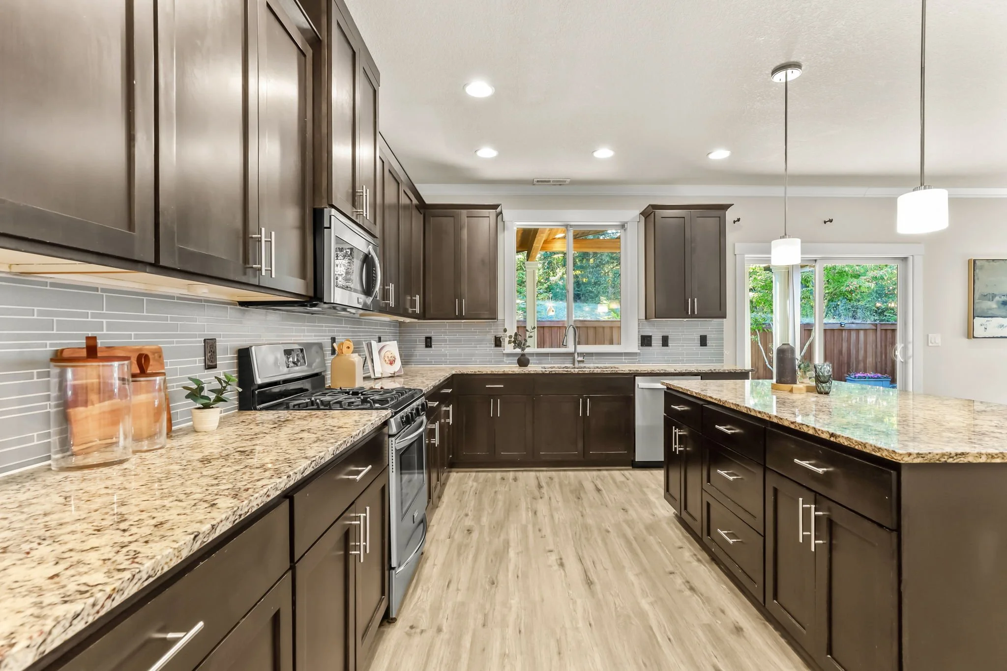 20354 SW Navarre Ln-36.jpg