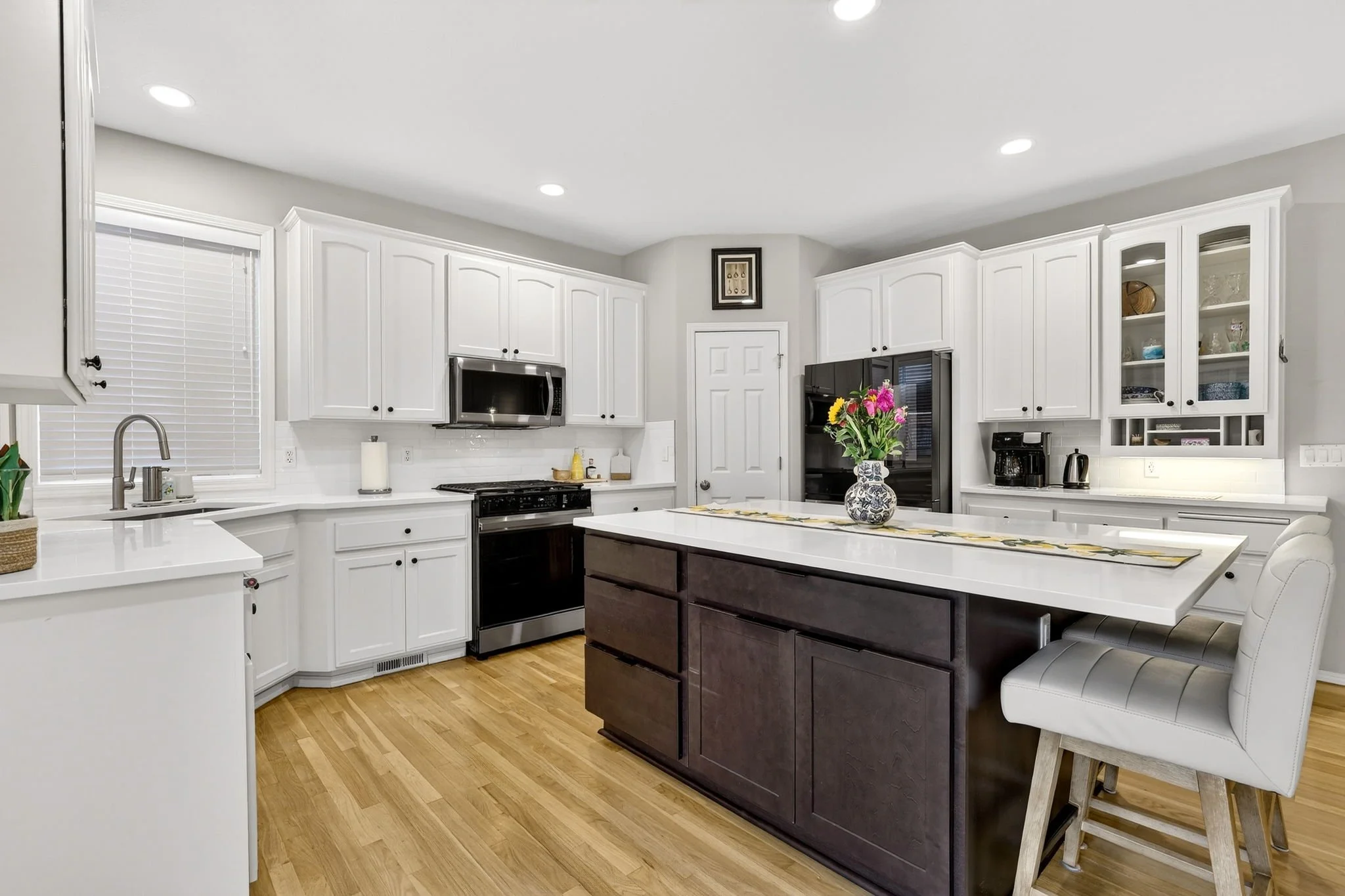 2676 NE Charlois Dr-30.jpg