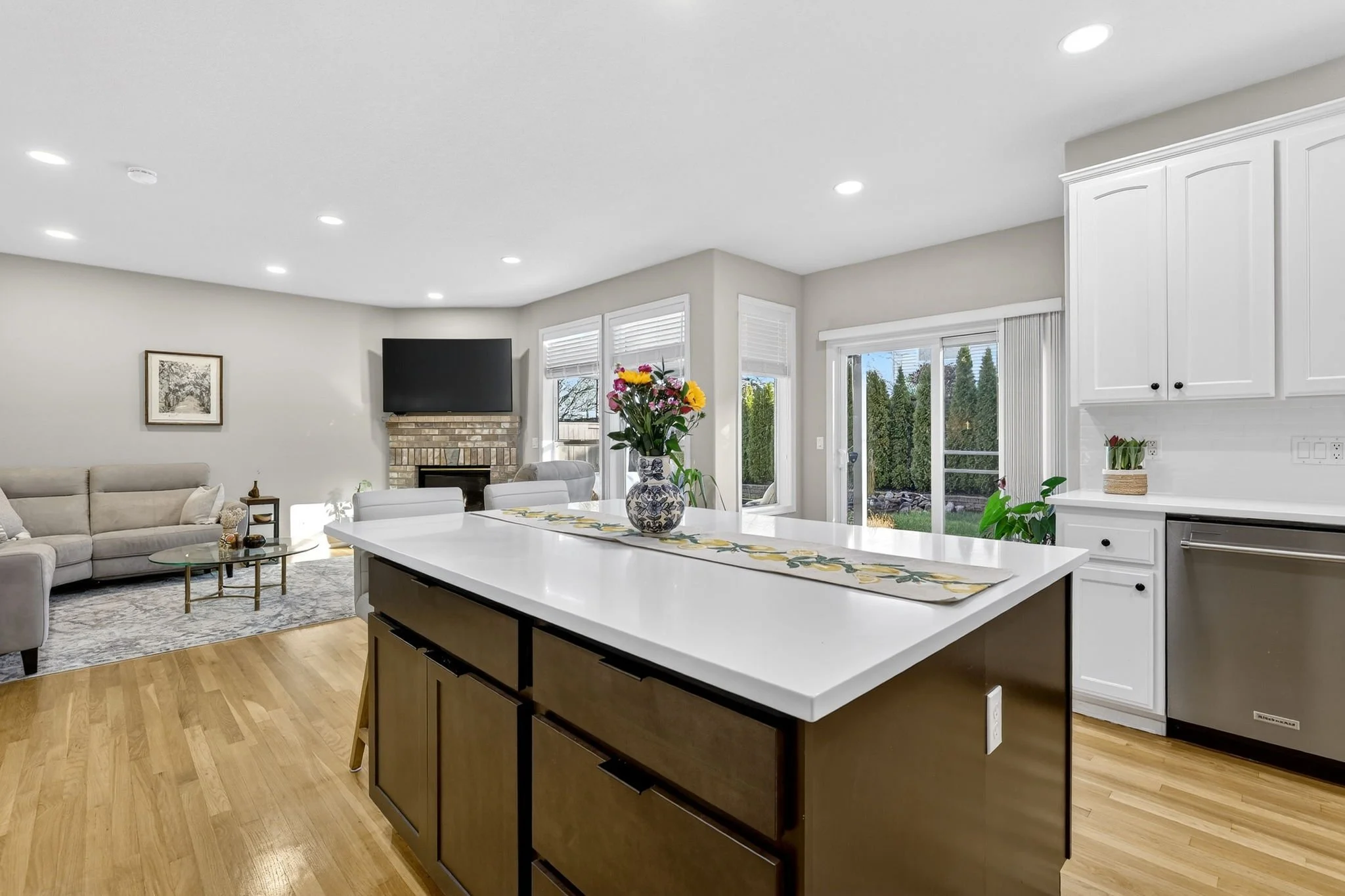 2676 NE Charlois Dr-34.jpg