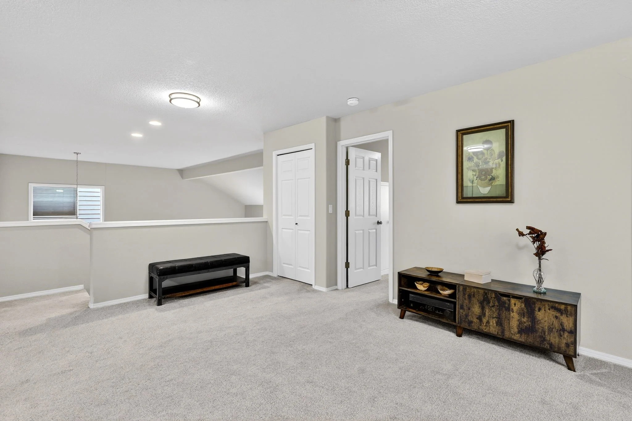 2676 NE Charlois Dr-40.jpg