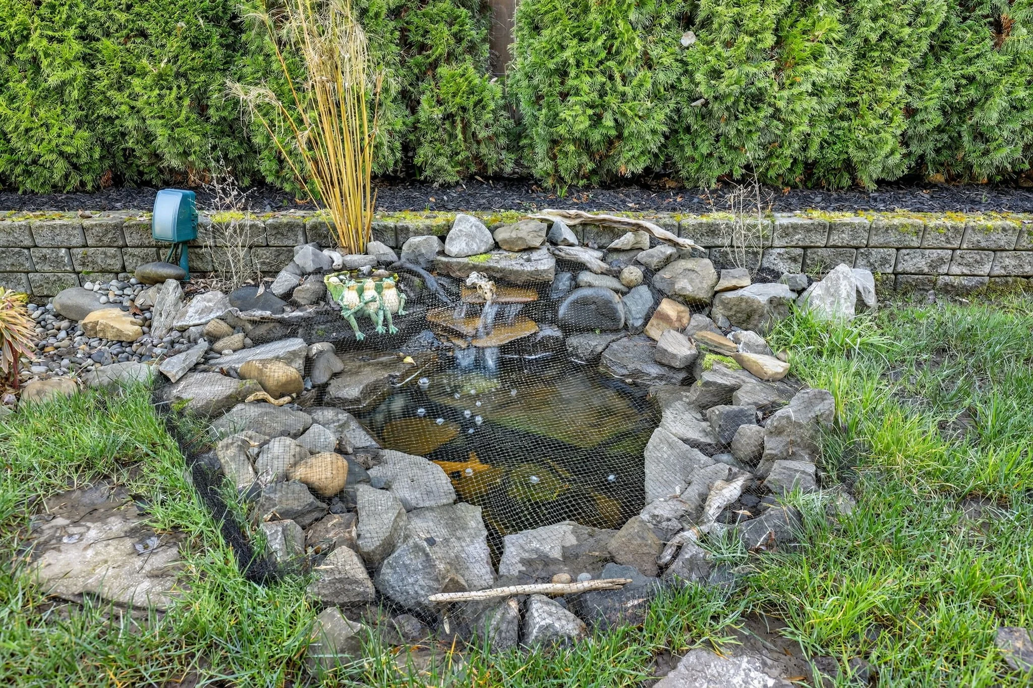 2676 NE Charlois Dr-66.jpg