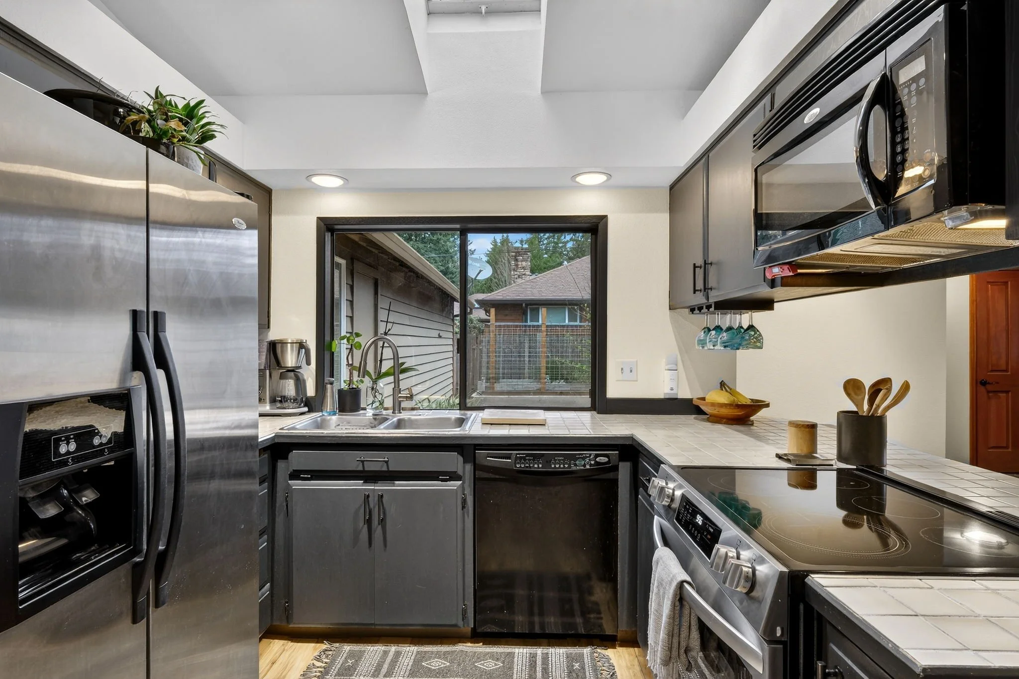 10015 SW 53rd Ave-16.jpg