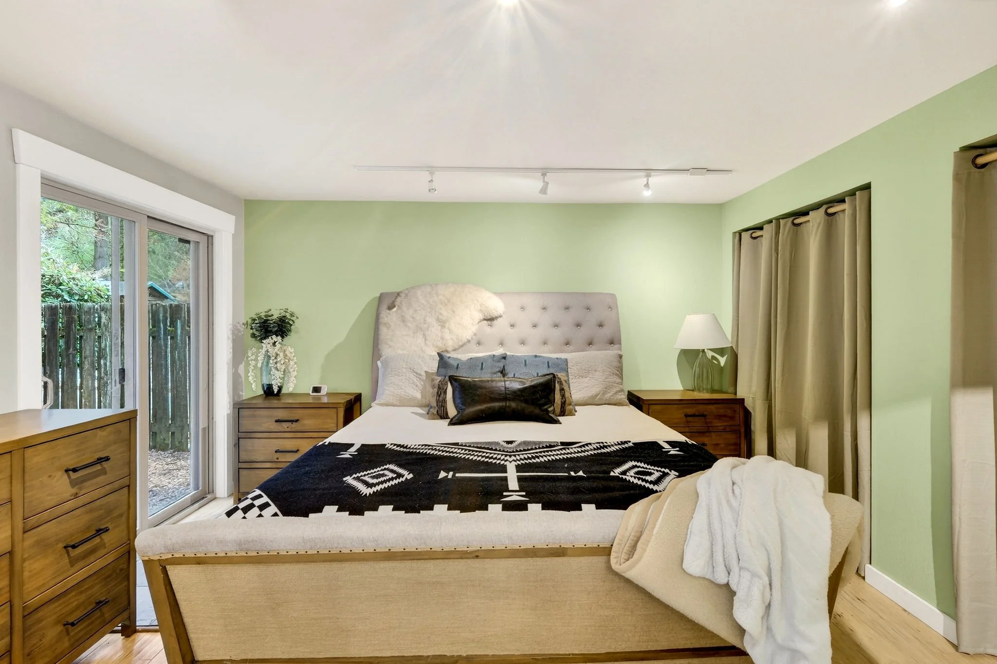 10015 SW 53rd Ave-25.jpg