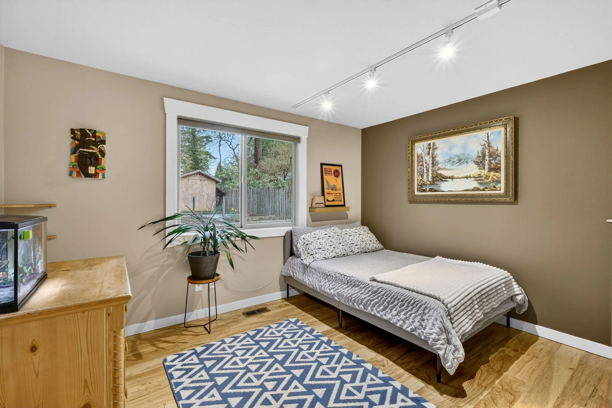 10015 SW 53rd Ave-29.jpg