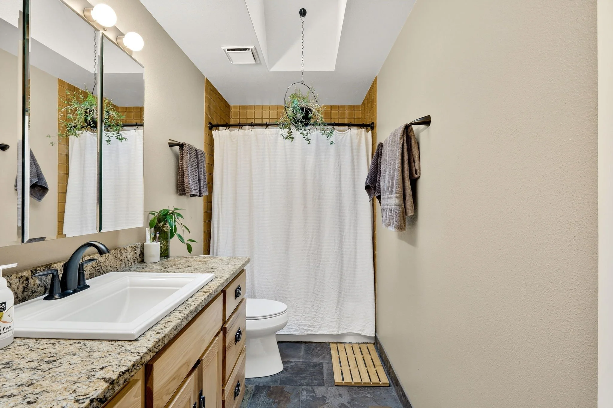 10015 SW 53rd Ave-31.jpg