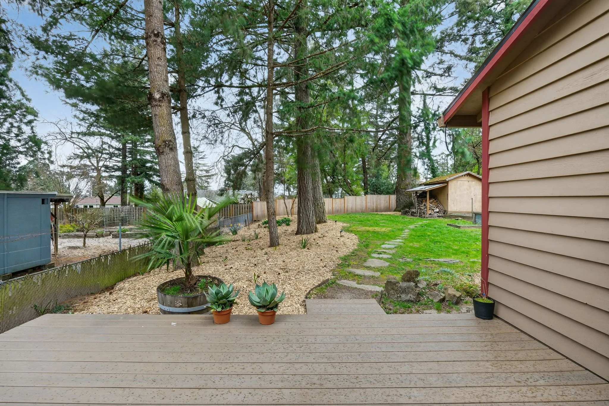 10015 SW 53rd Ave-35.jpg