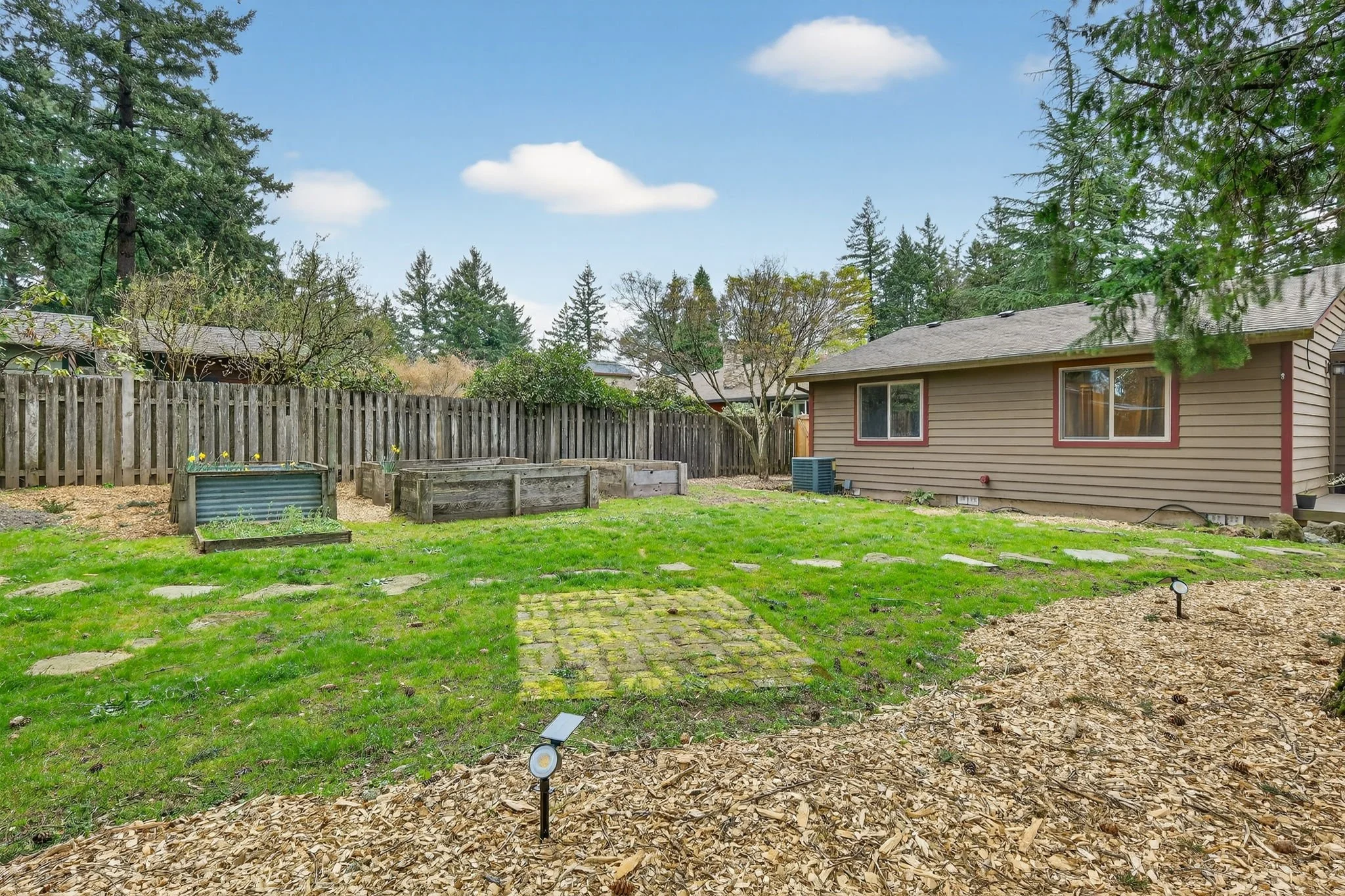 10015 SW 53rd Ave-38.jpg