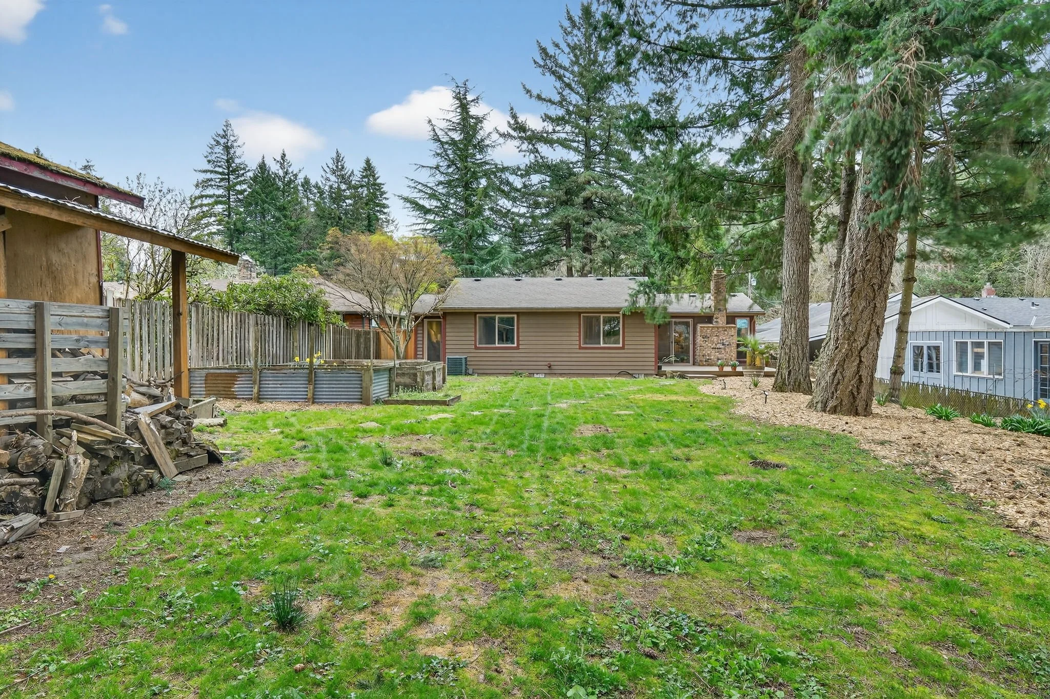 10015 SW 53rd Ave-40.jpg