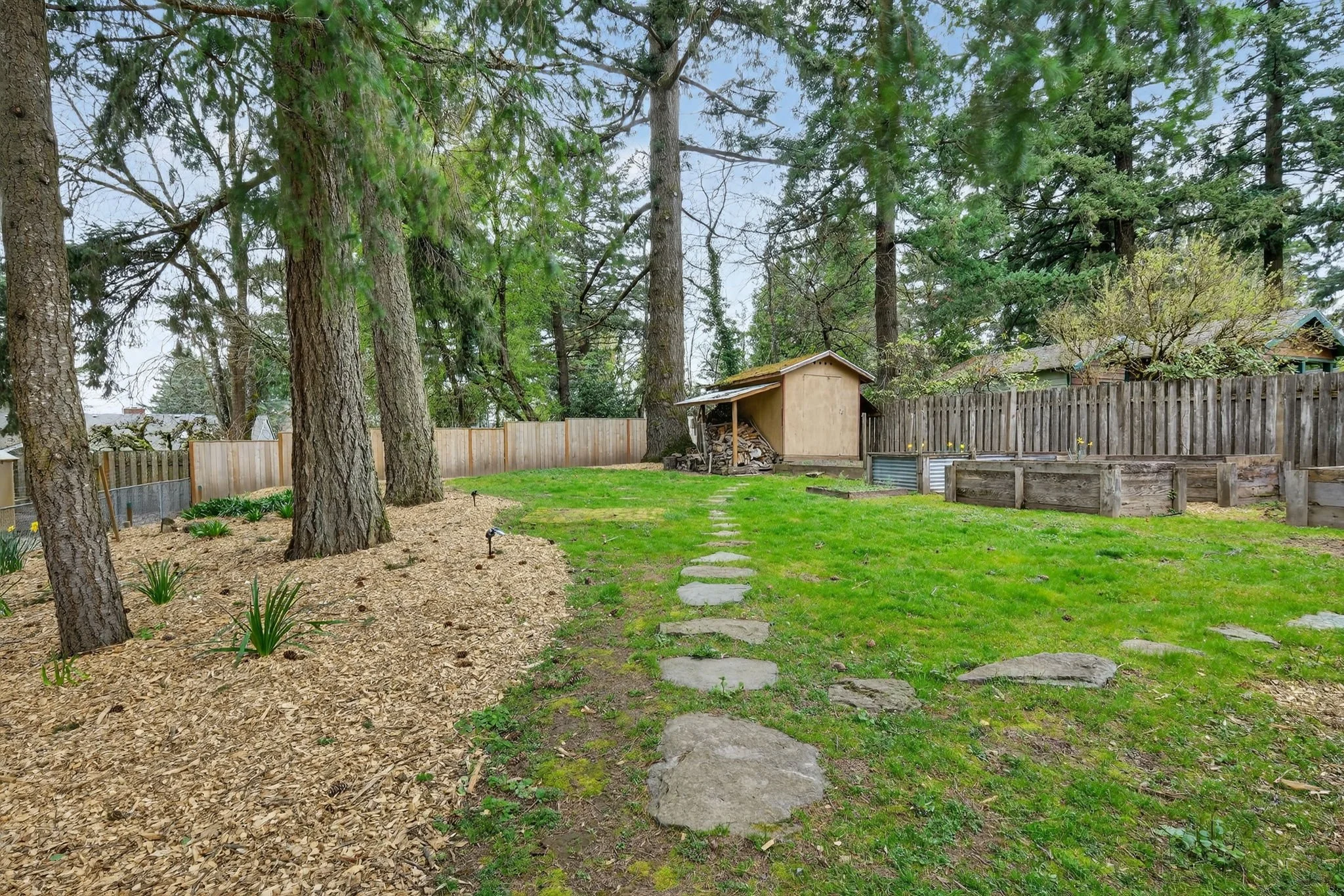 10015 SW 53rd Ave-41.jpg