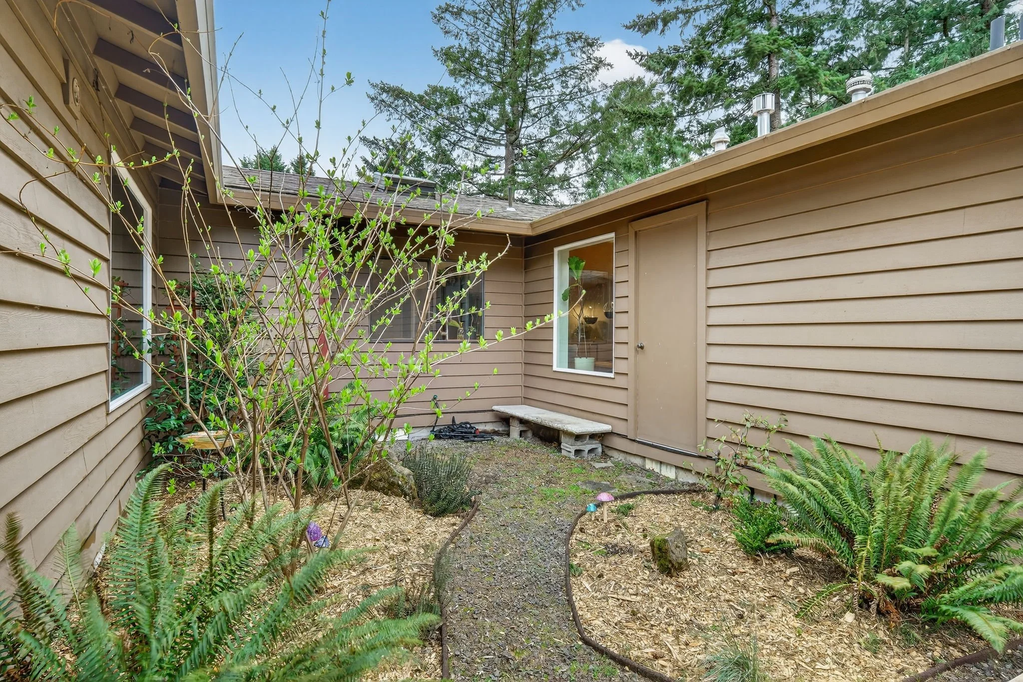 10015 SW 53rd Ave-43.jpg