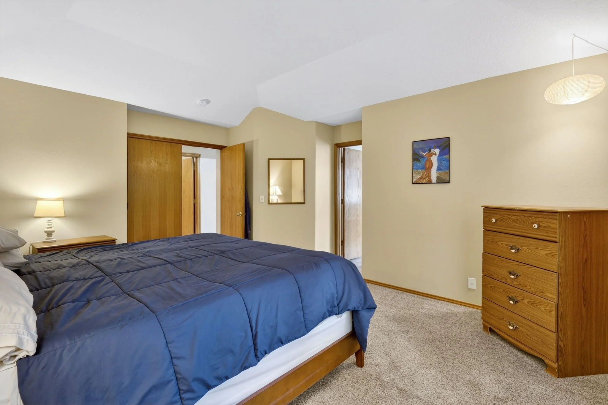 671 NE Maryann Ct-27.jpg