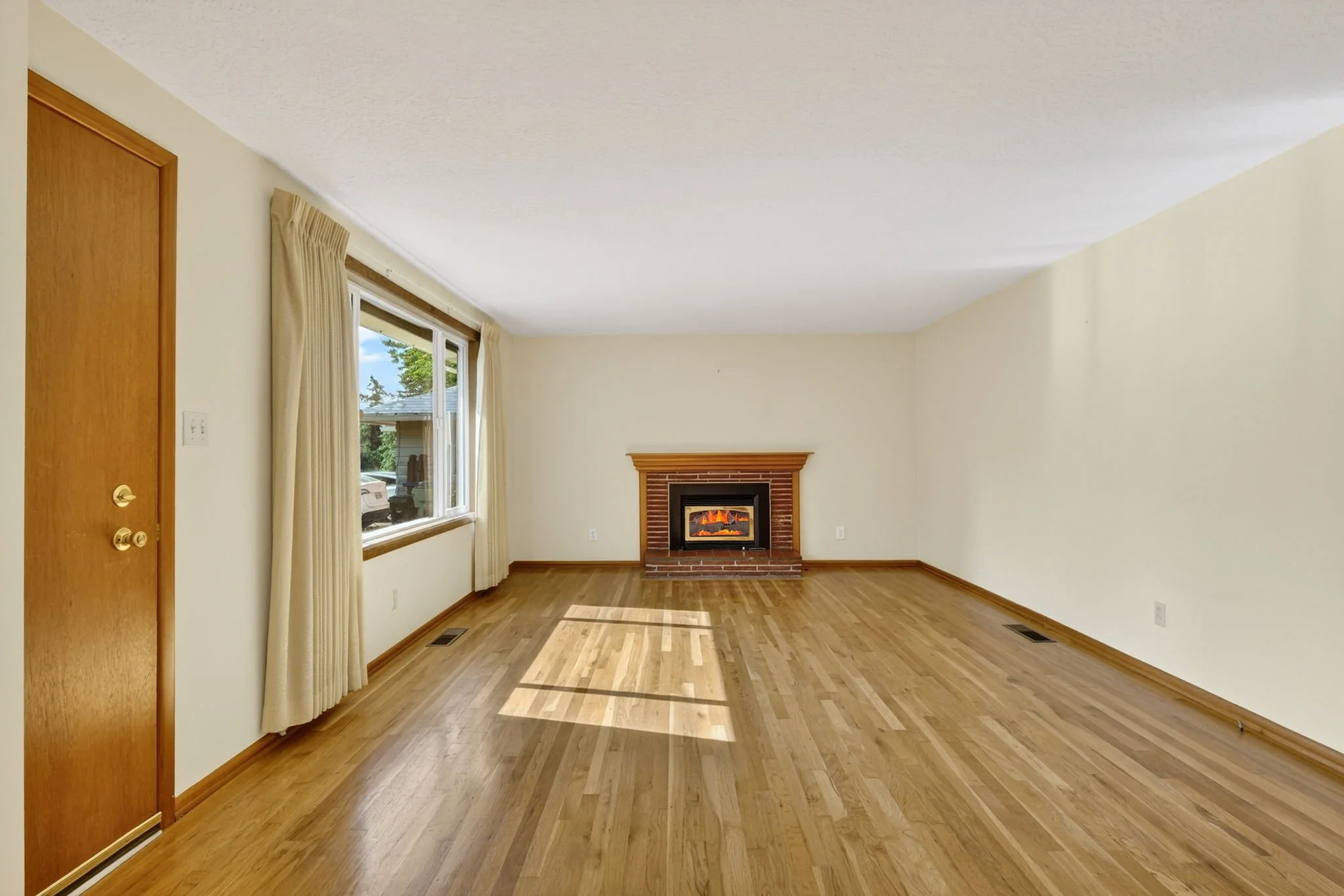 1685 SW 87th Ave-10.jpg