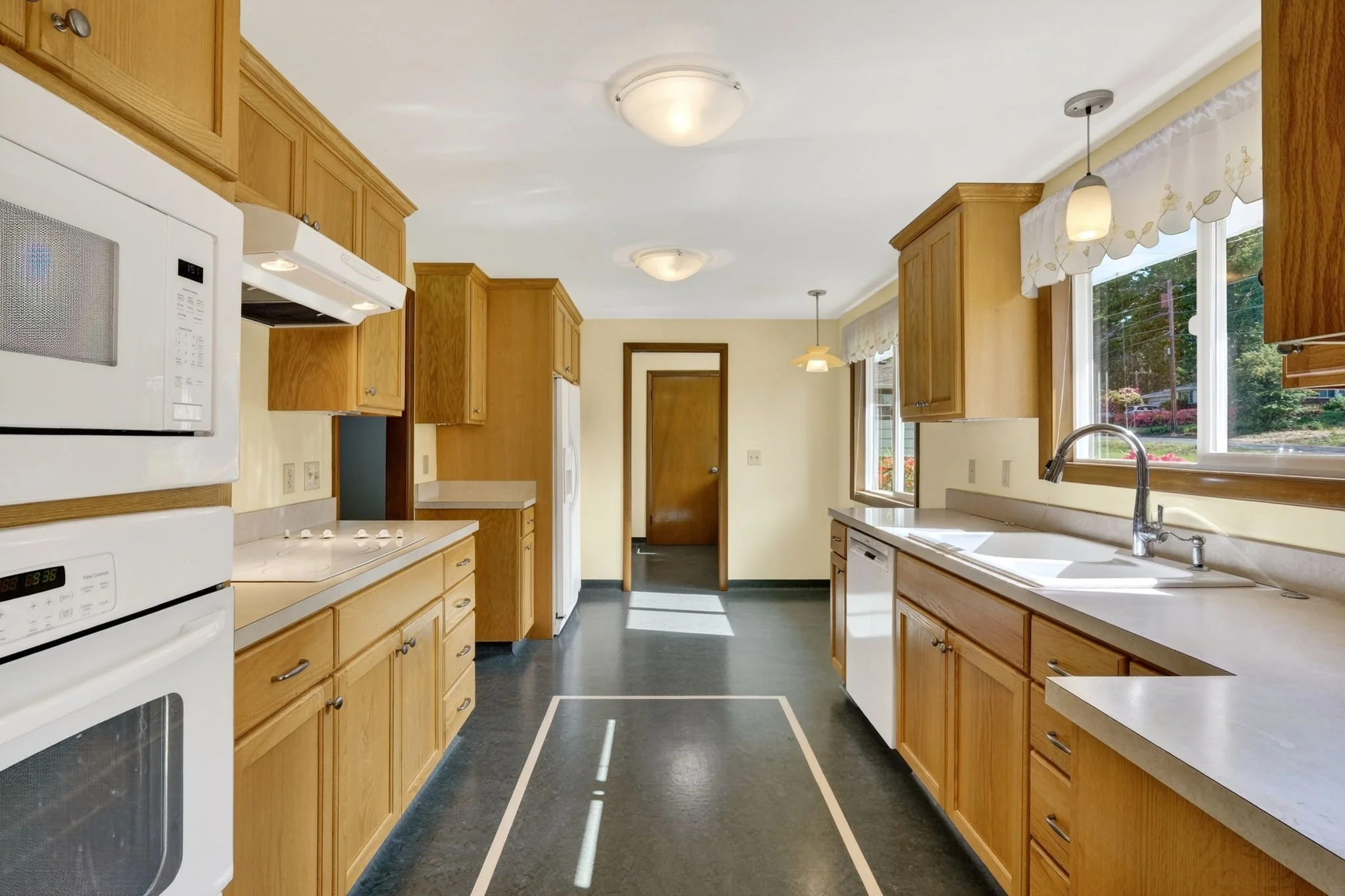 1685 SW 87th Ave-15.jpg