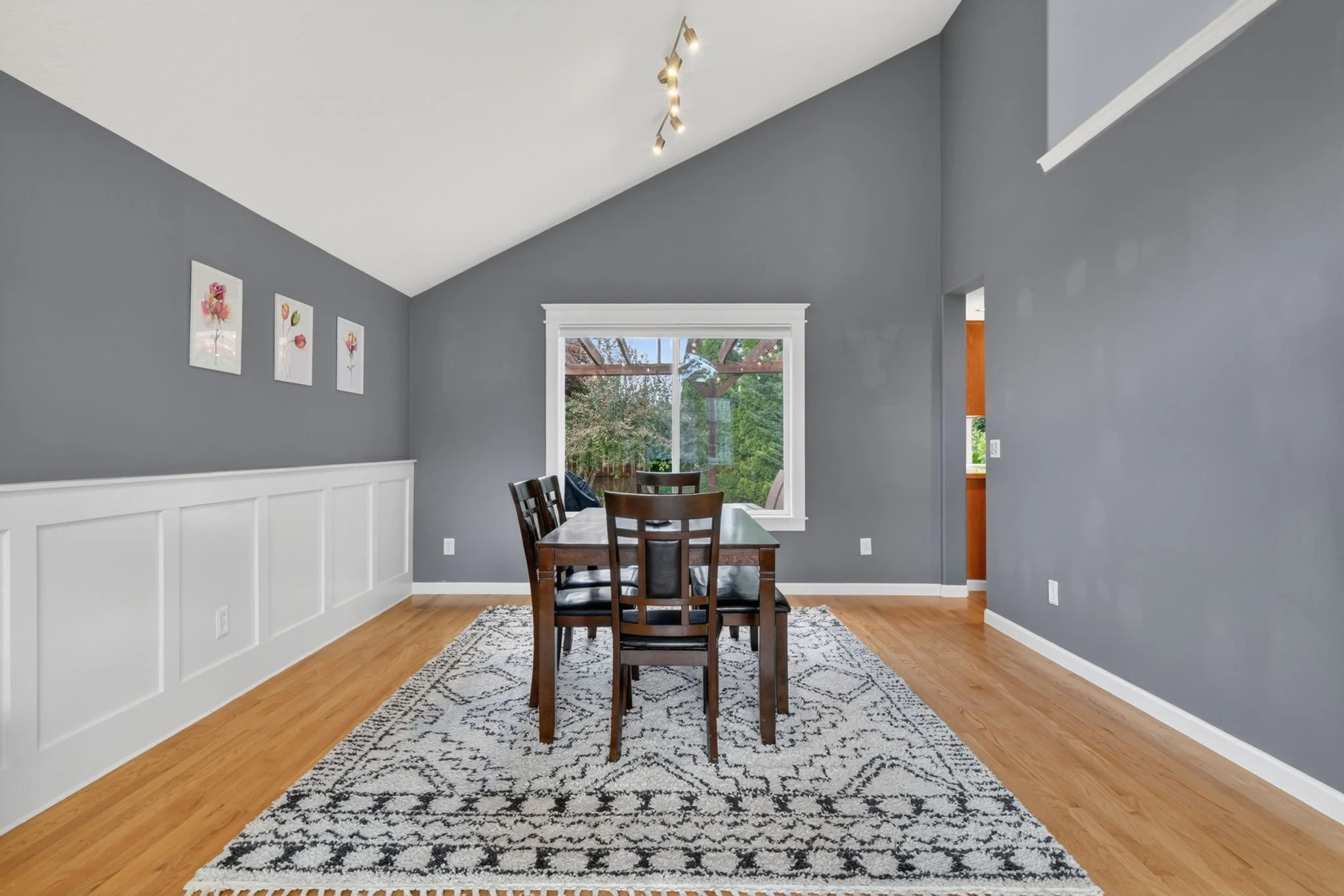 205 NE Milne Rd-13.jpg