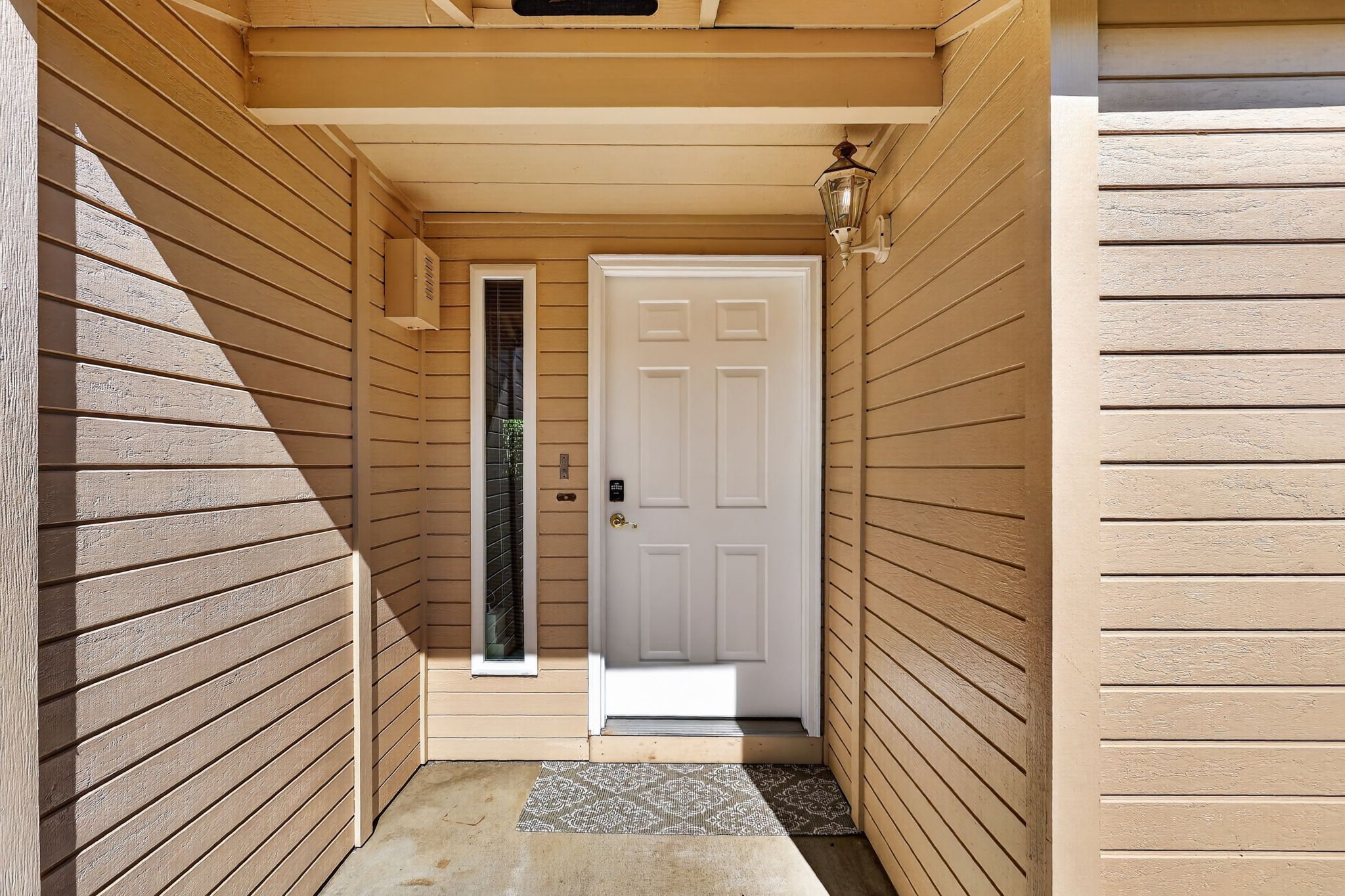 1561 SE Anthony St-7.jpg