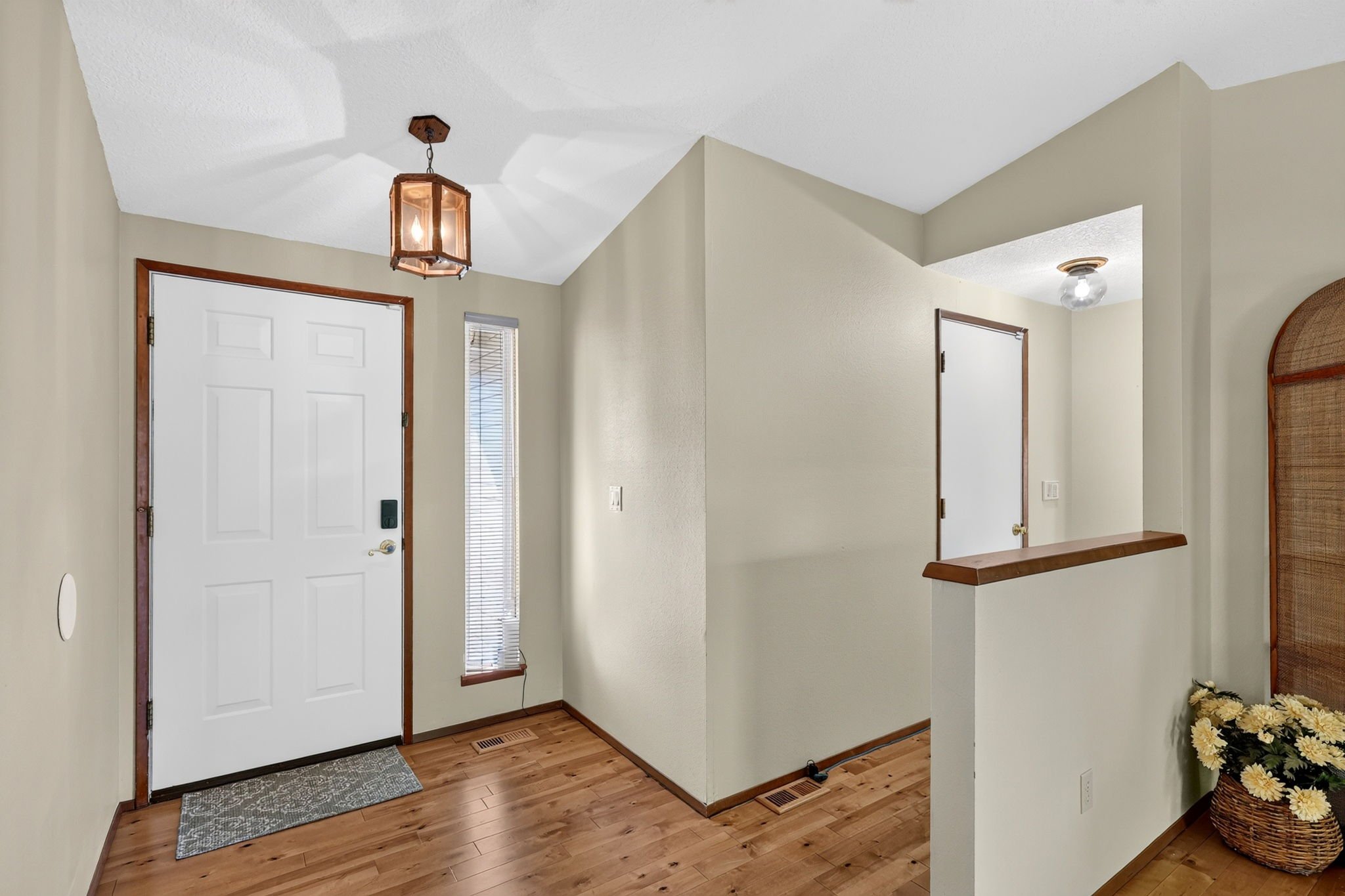 1561 SE Anthony St-9.jpg