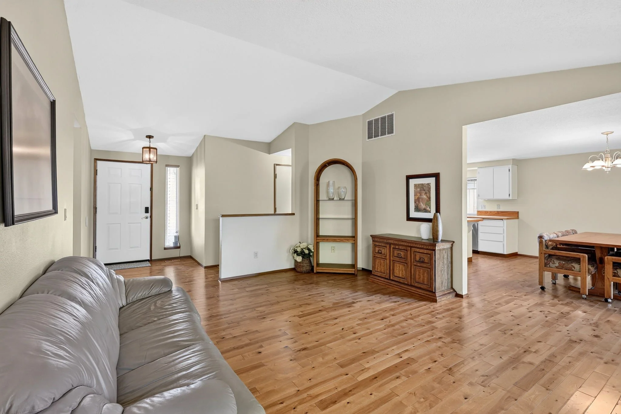 1561 SE Anthony St-14.jpg