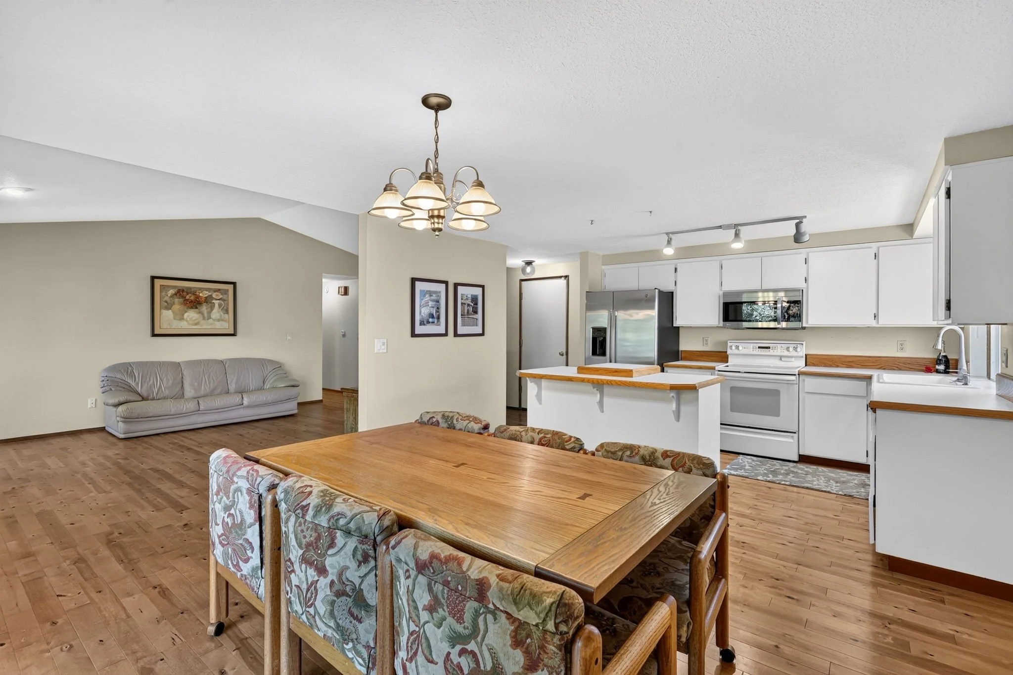 1561 SE Anthony St-16.jpg