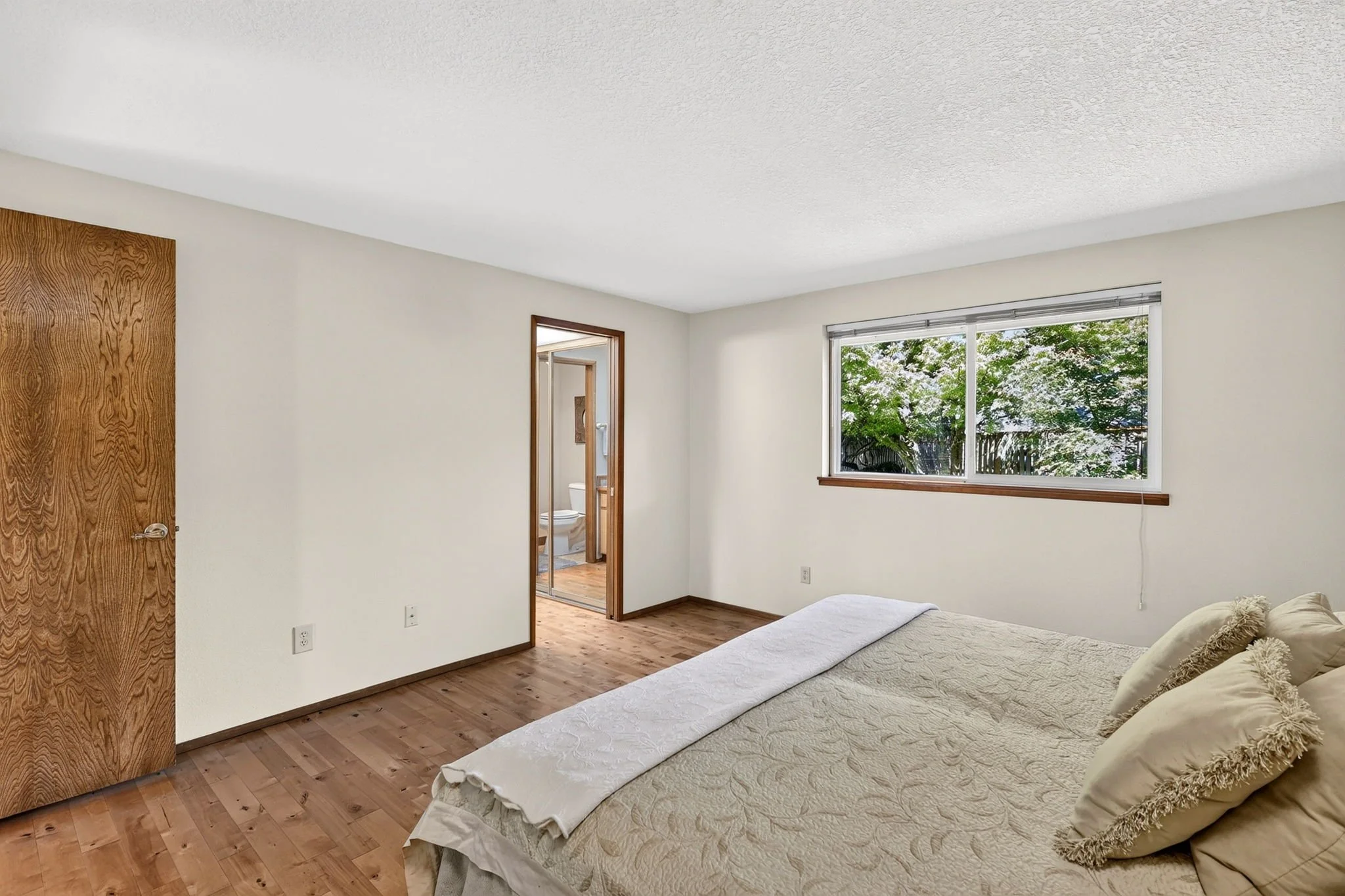 1561 SE Anthony St-30.jpg