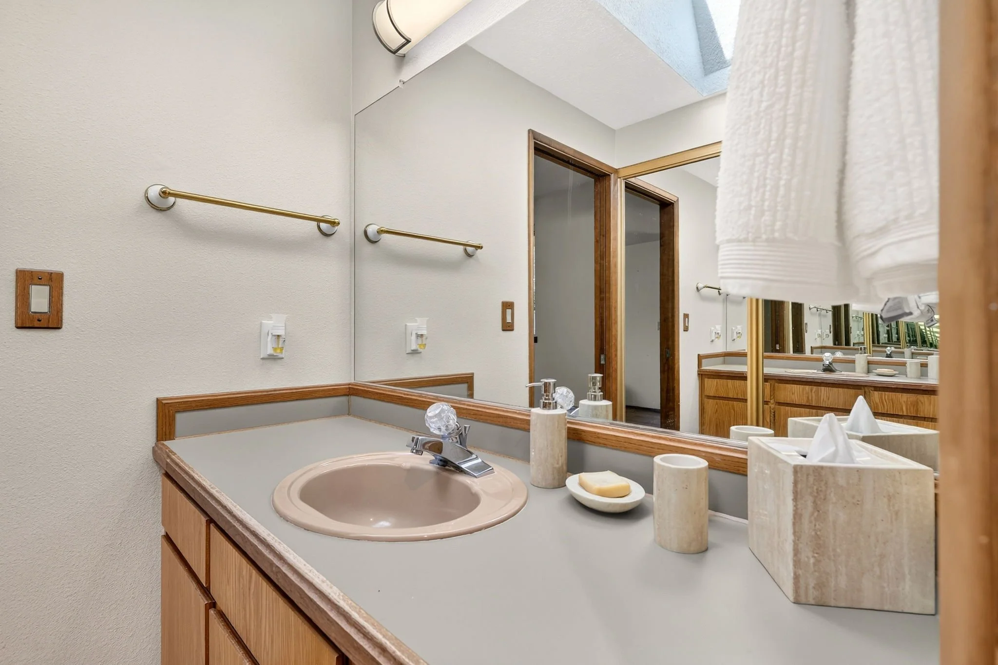 1561 SE Anthony St-32.jpg